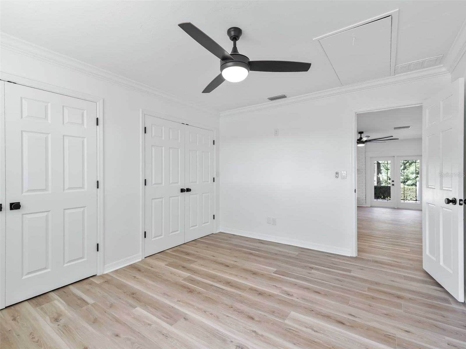 SMOKE HOLLOW FARM - Farm