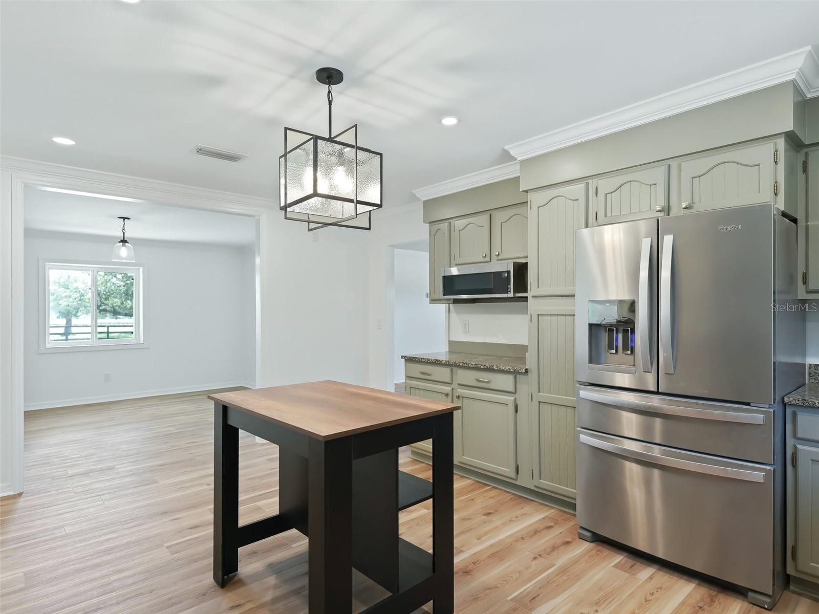 SMOKE HOLLOW FARM - Farm