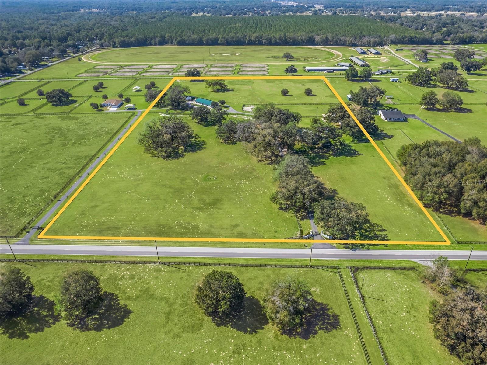 SMOKE HOLLOW FARM - Farm