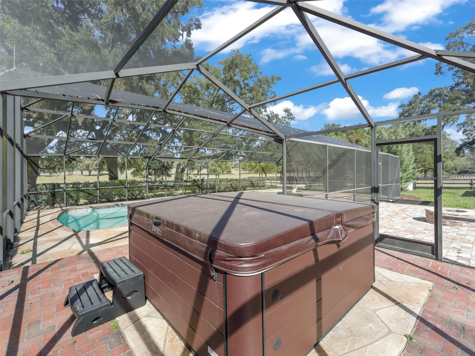 SMOKE HOLLOW FARM - Farm