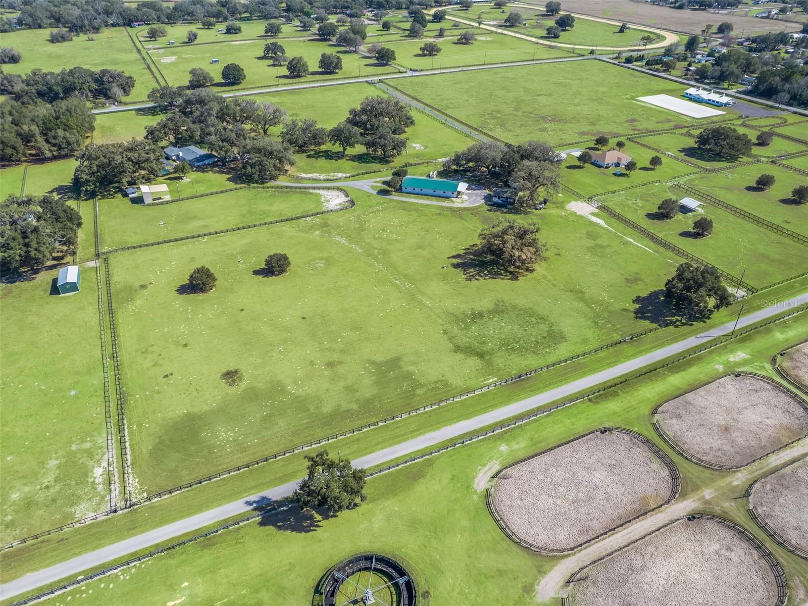 SMOKE HOLLOW FARM - Farm