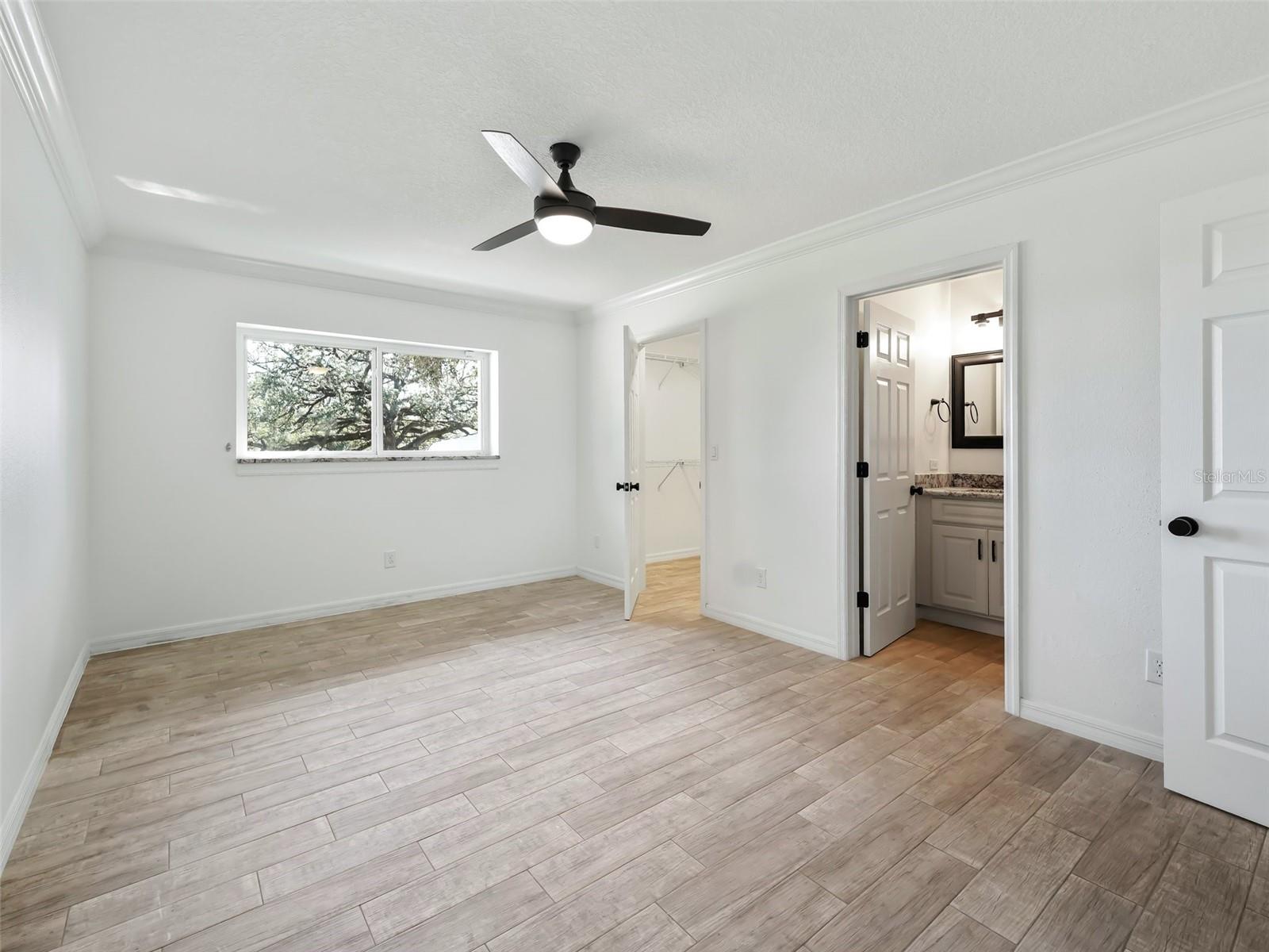 SMOKE HOLLOW FARM - Farm