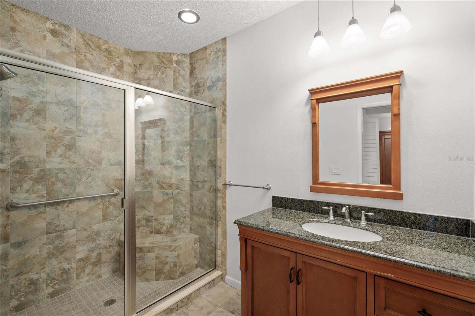 KNOLLS THE - Residential