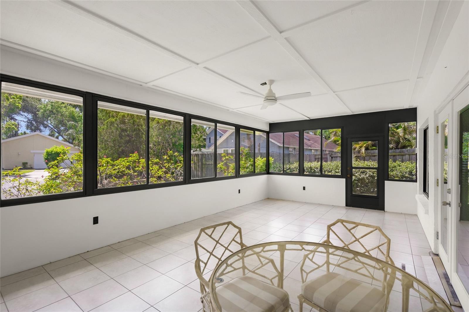 KNOLLS THE - Residential