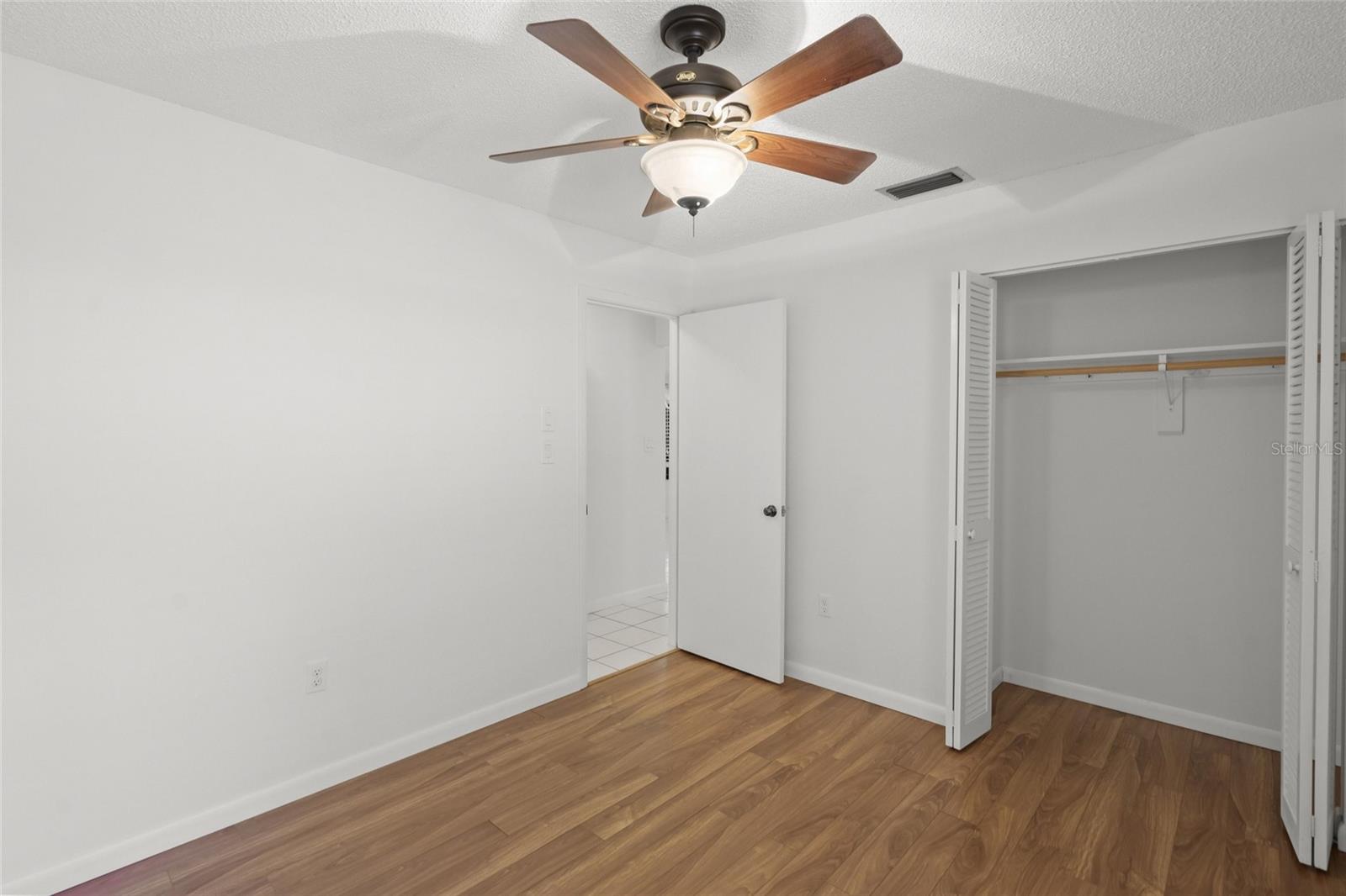 KNOLLS THE - Residential