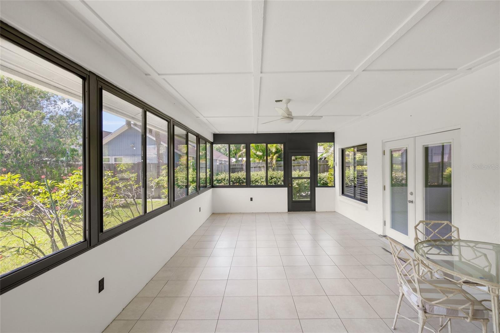 KNOLLS THE - Residential