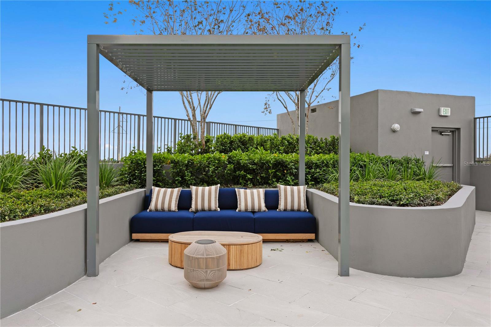 BAYSHORE YSABELLA CONDOMINIUM - Residential