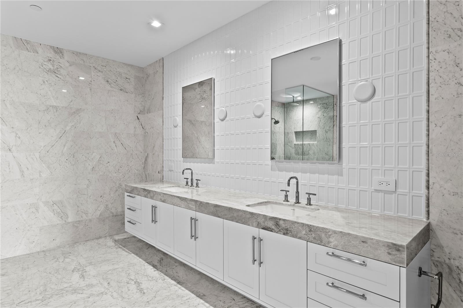 BAYSHORE YSABELLA CONDOMINIUM - Residential