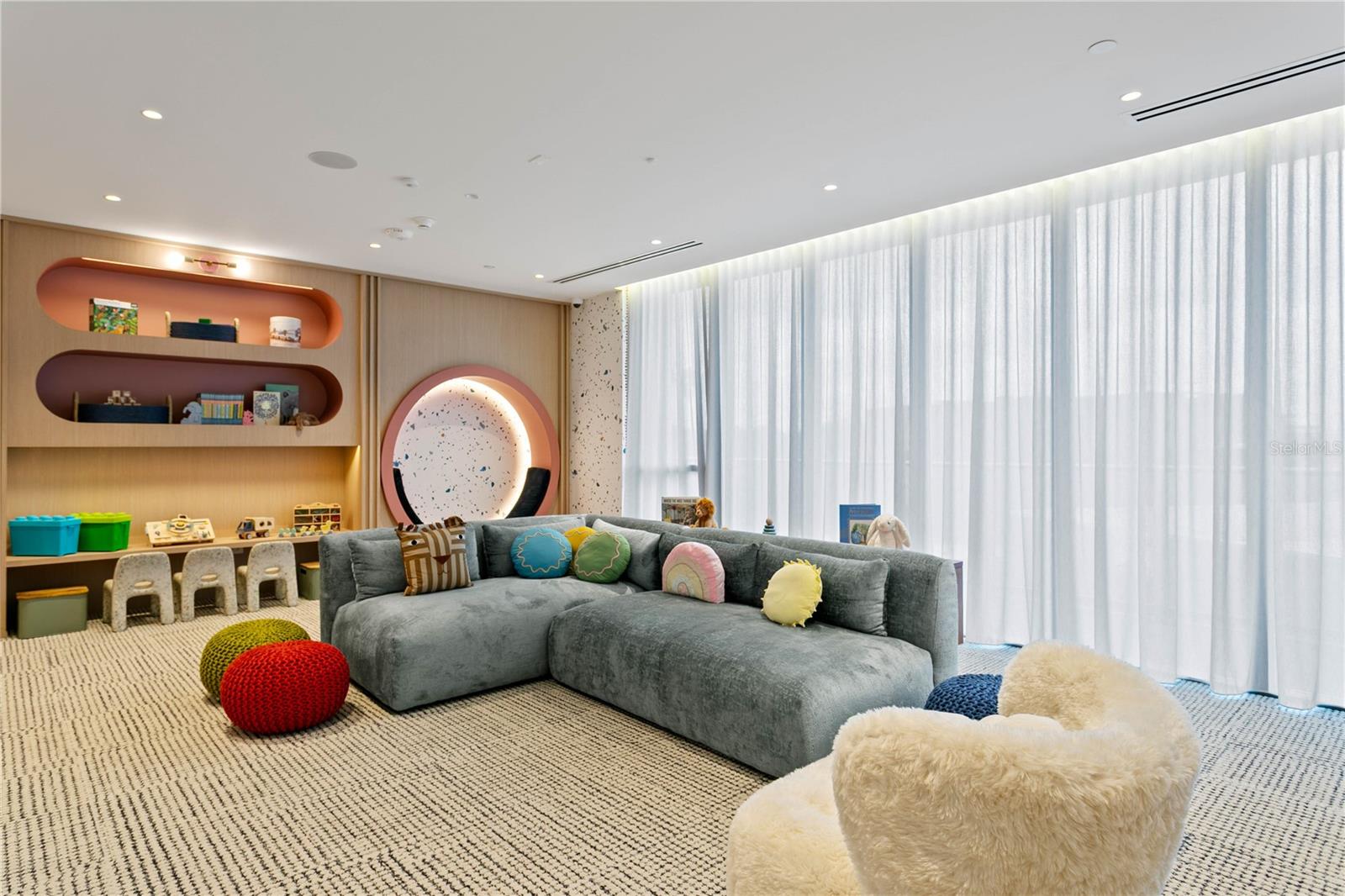 BAYSHORE YSABELLA CONDOMINIUM - Residential