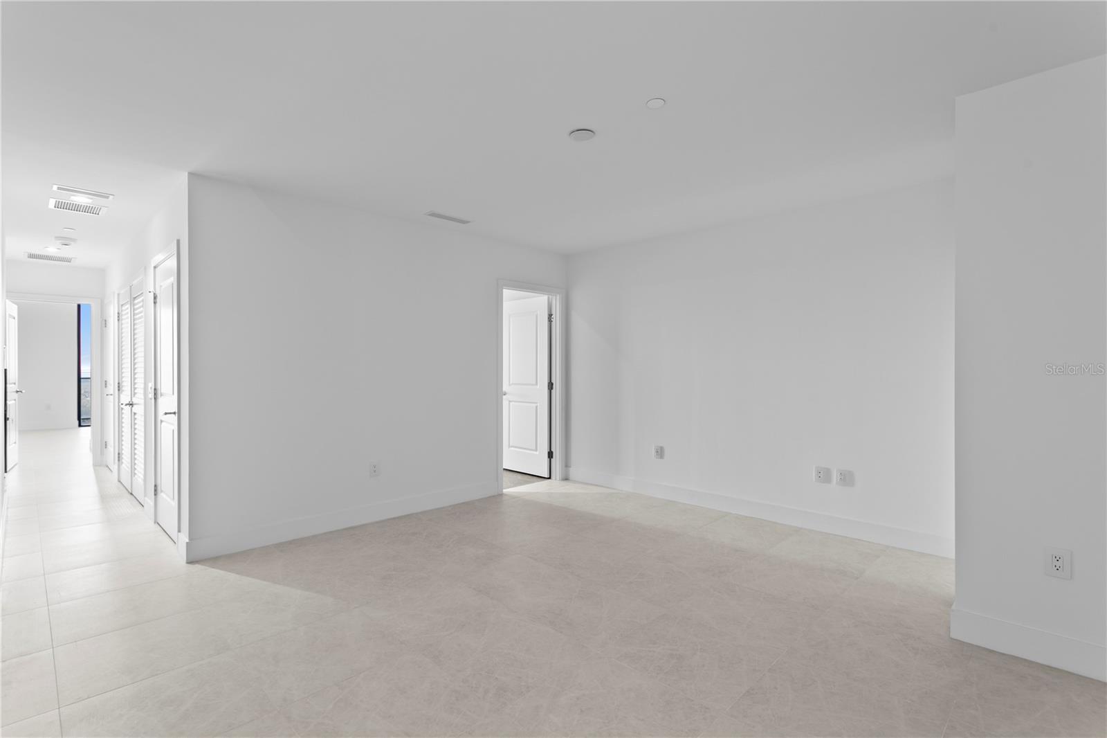 BAYSHORE YSABELLA CONDOMINIUM - Residential