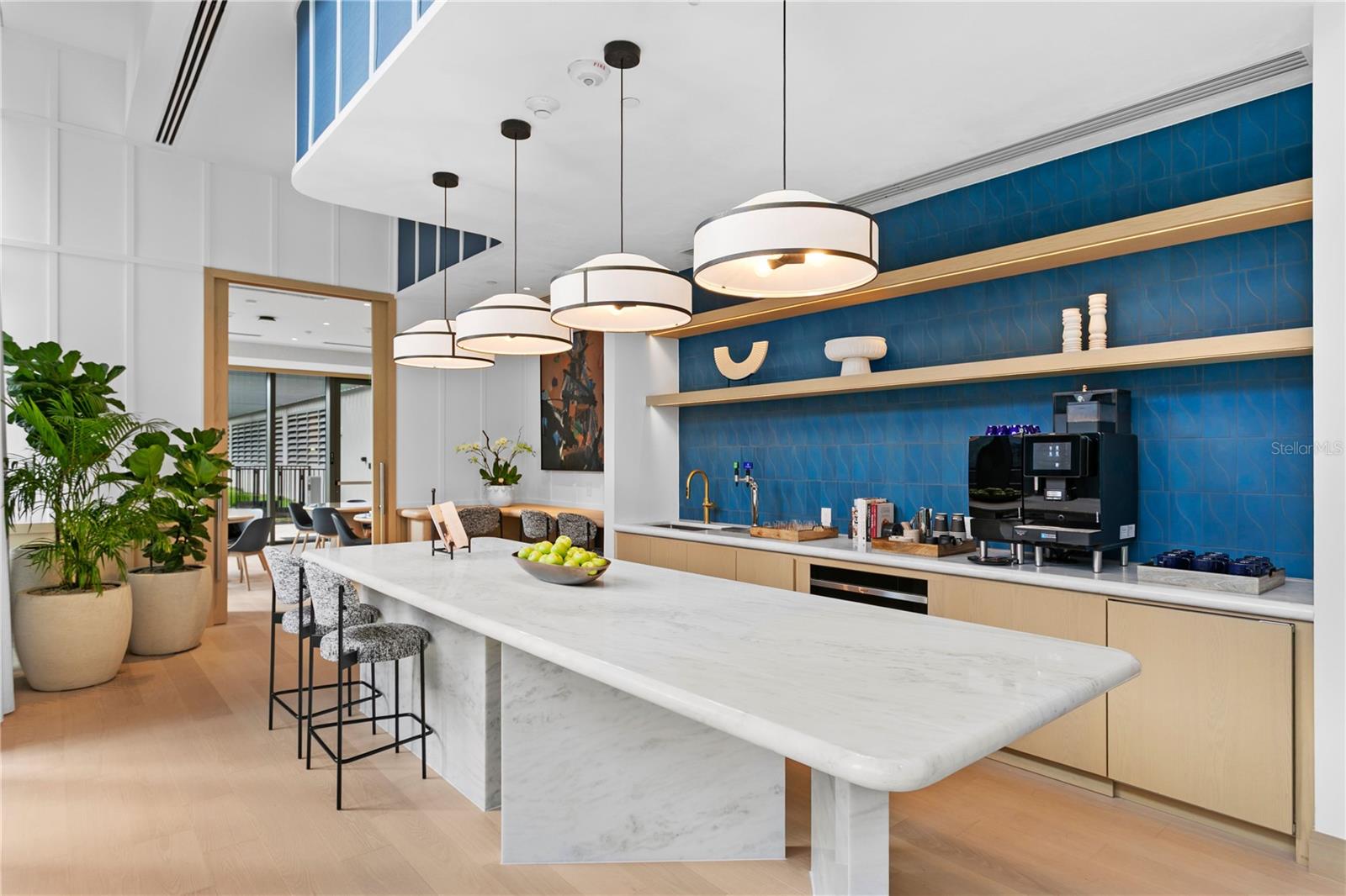 BAYSHORE YSABELLA CONDOMINIUM - Residential