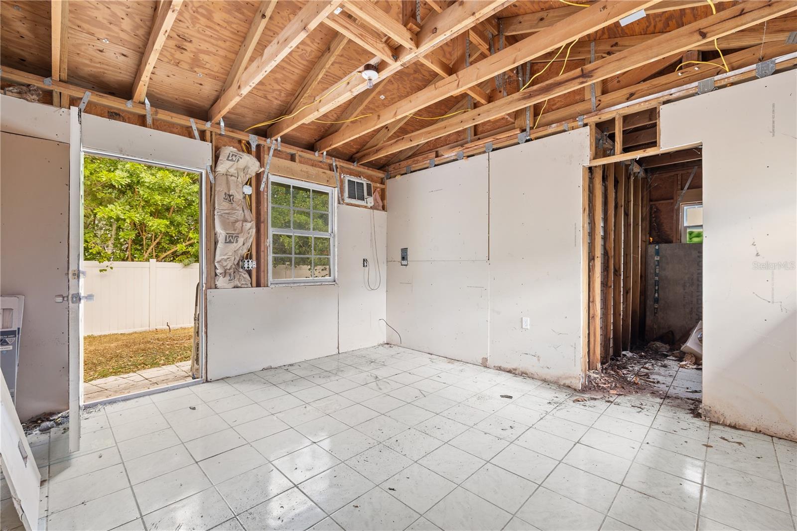 PINELLAS GROVES - Residential