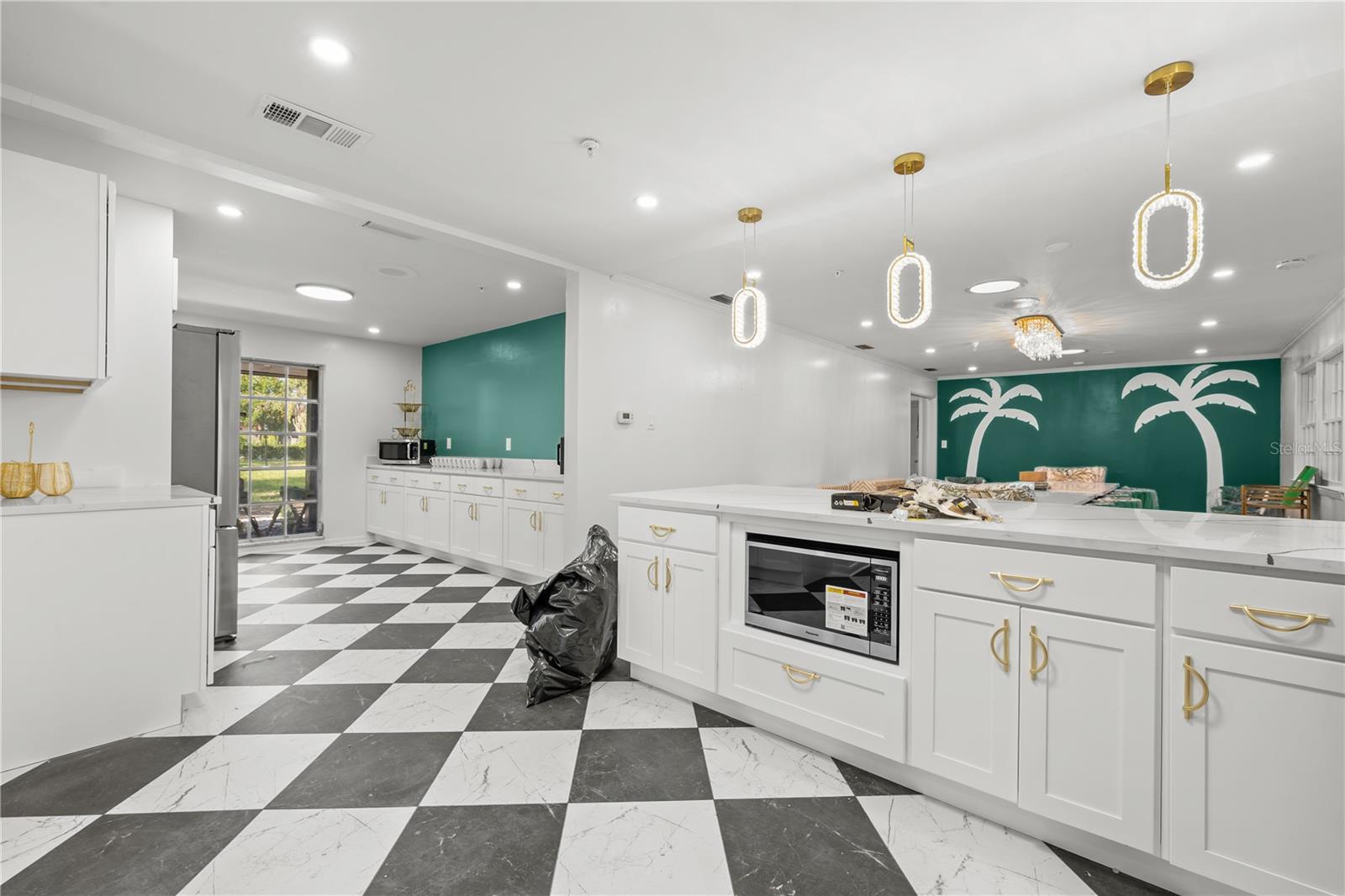 PINELLAS GROVES - Residential