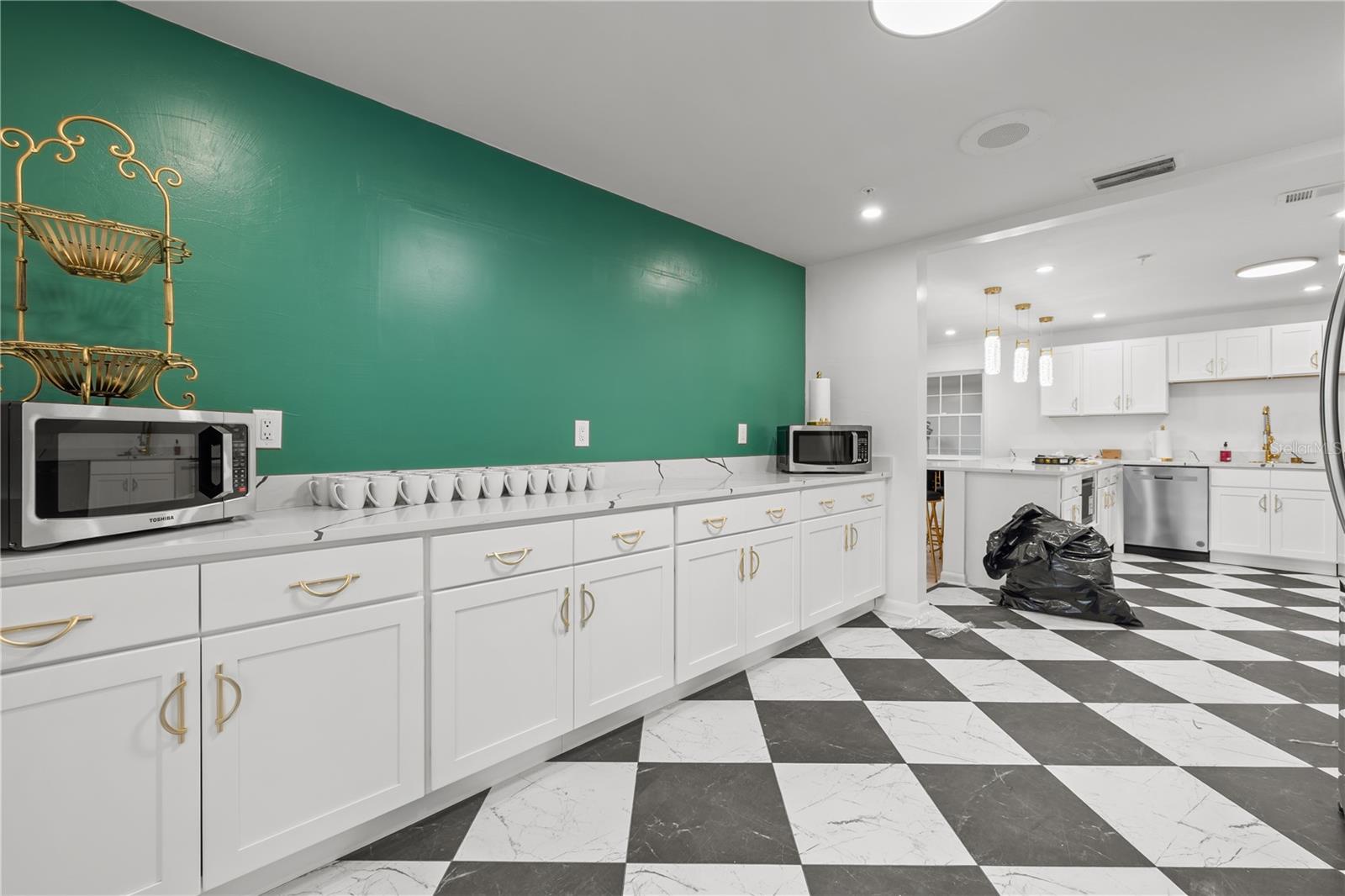 PINELLAS GROVES - Residential