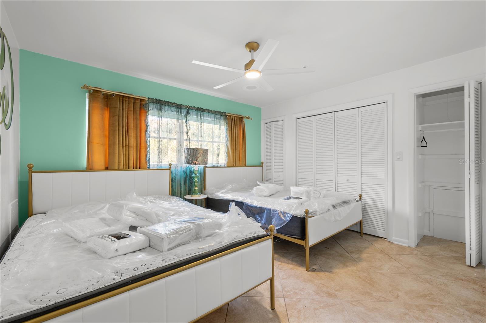 PINELLAS GROVES - Residential