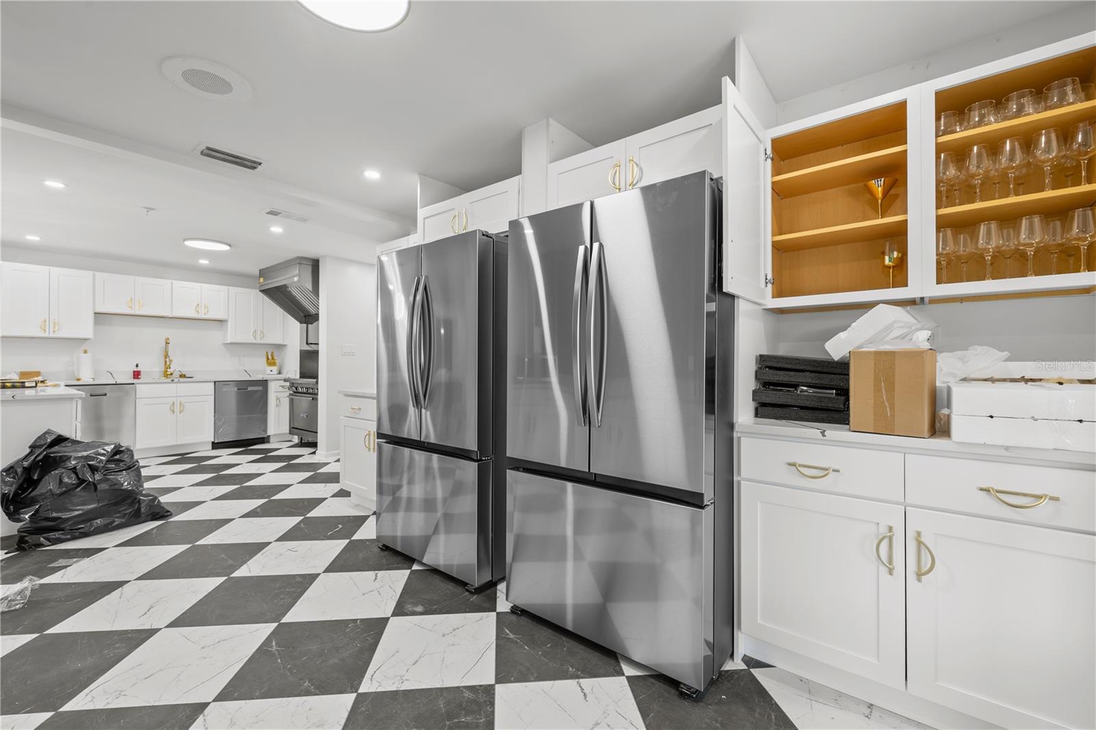 PINELLAS GROVES - Residential