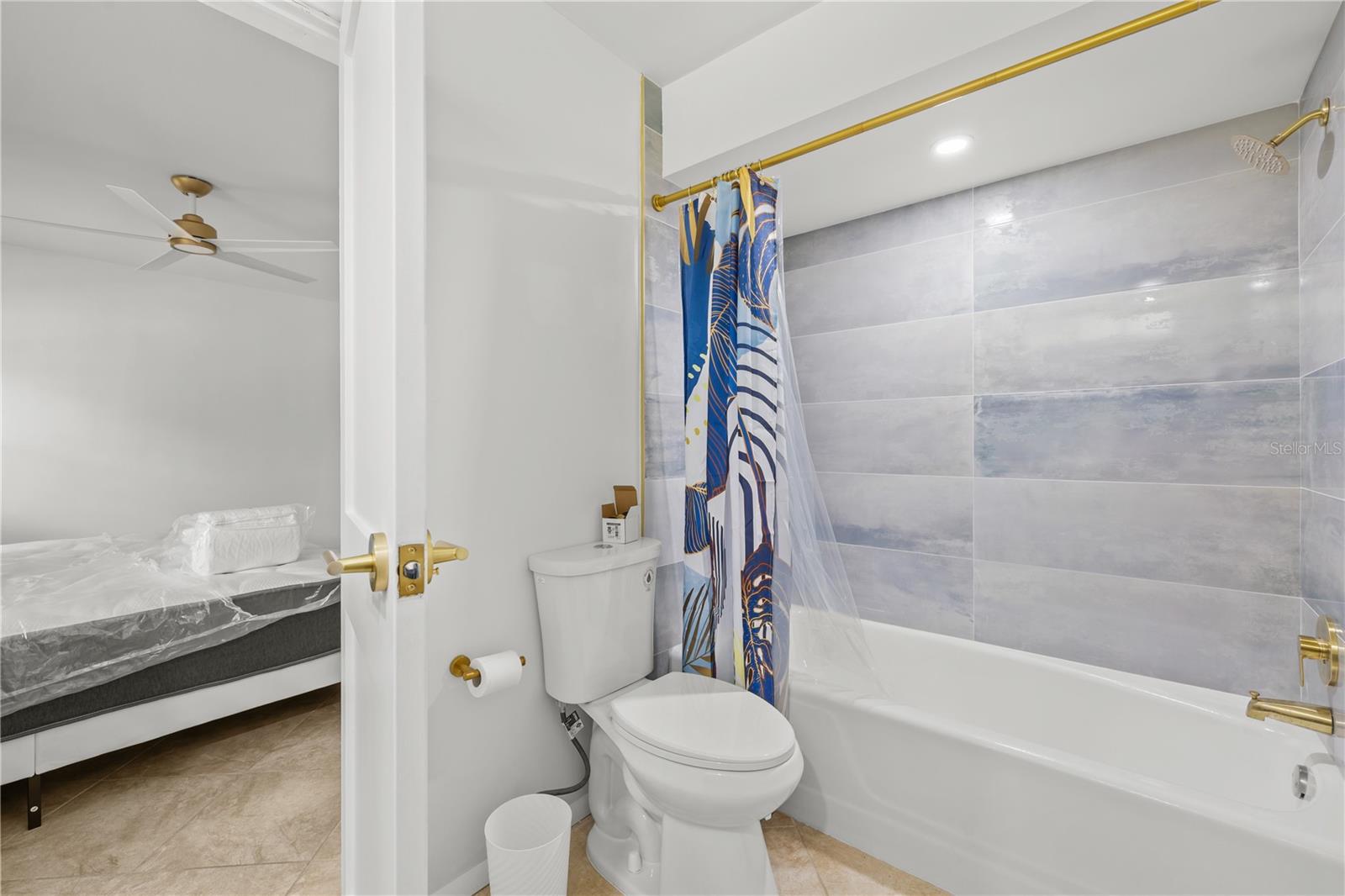 PINELLAS GROVES - Residential