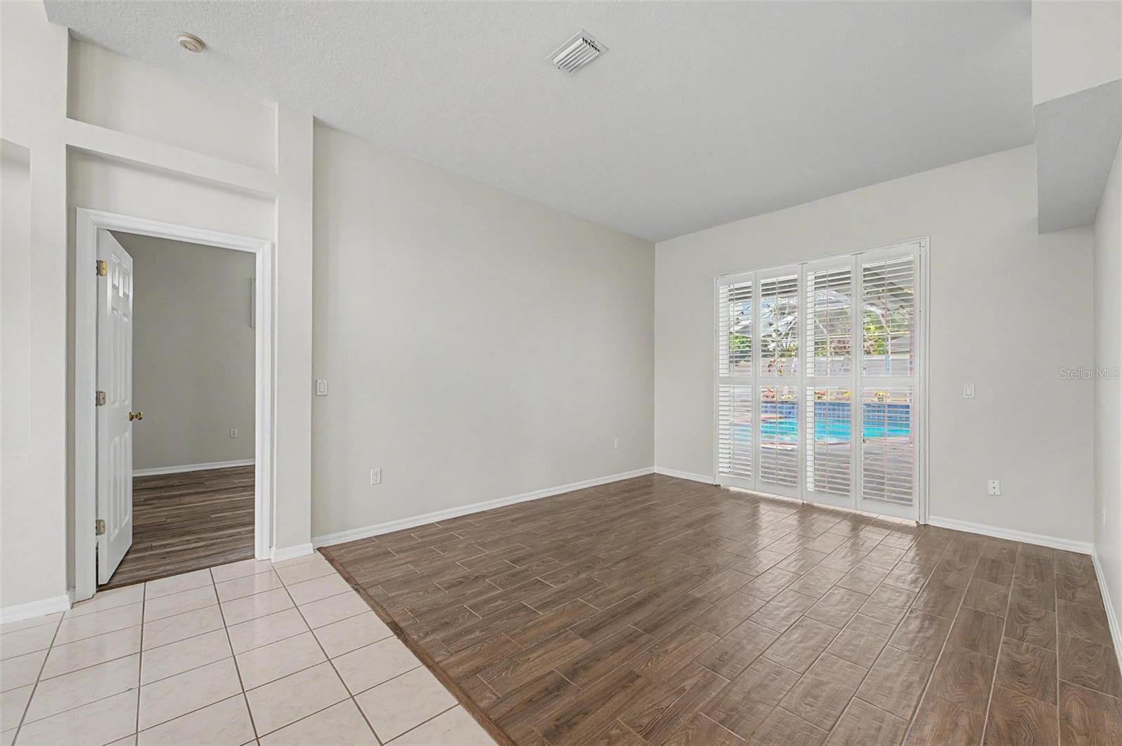 4332 SWIFT CIRCLE