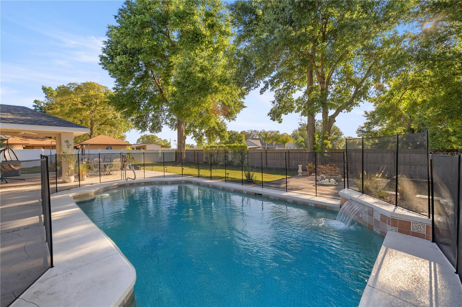 8215 SW 53RD COURT