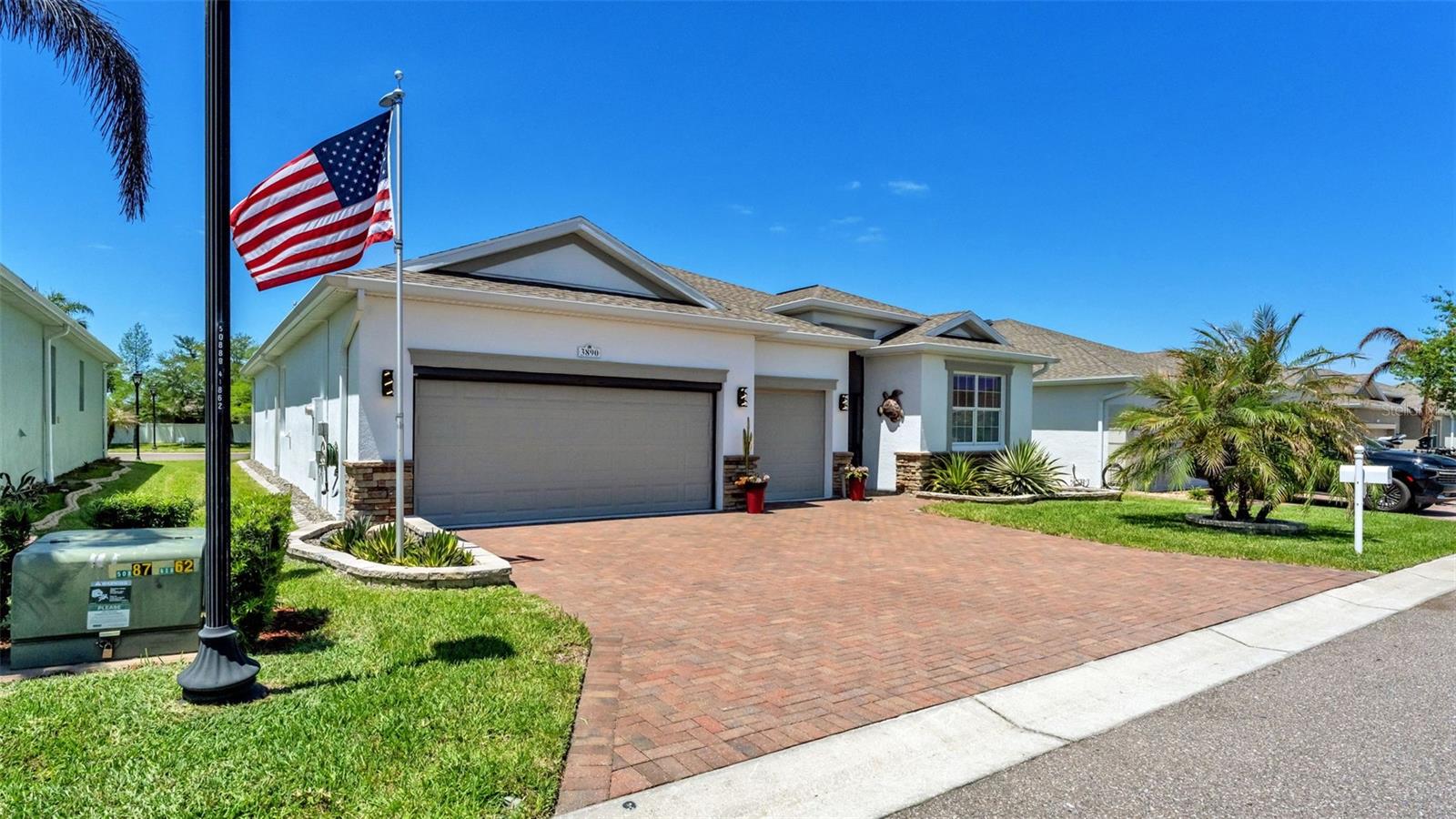 TRADITIONS PH 02 - Residential