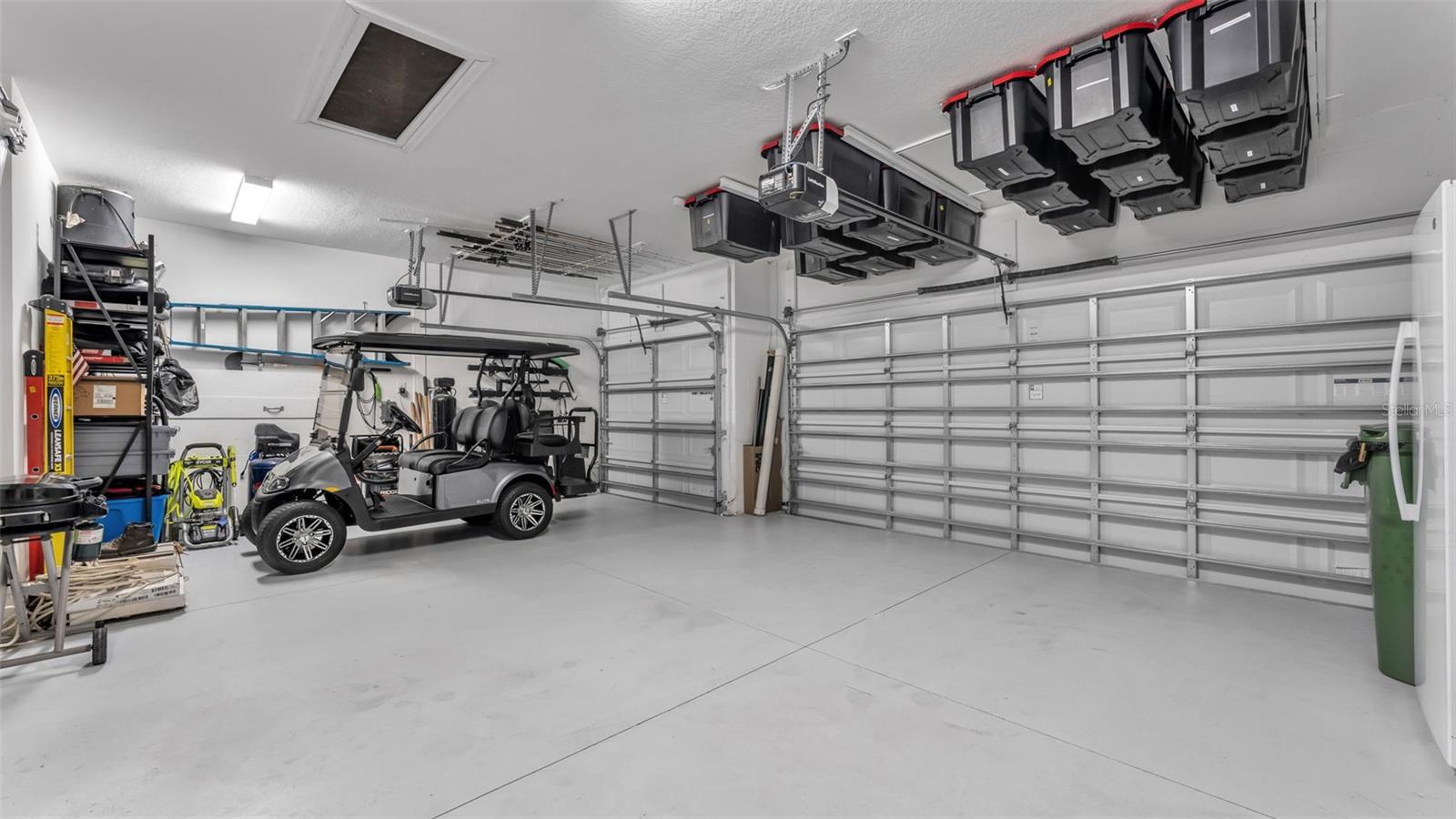 TRADITIONS PH 02 - Residential