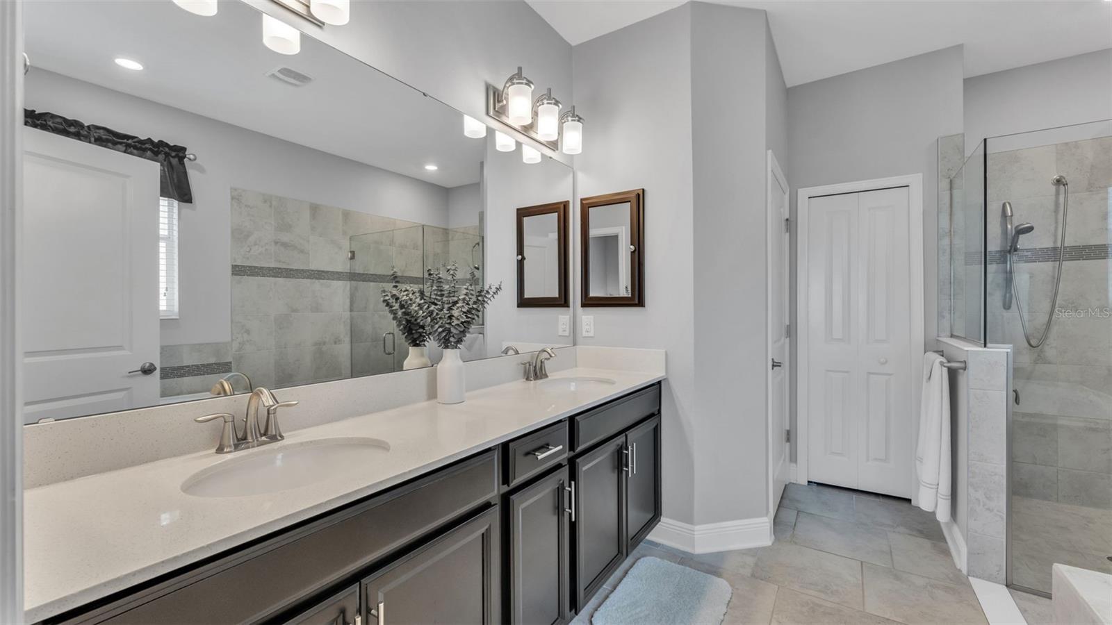 TRADITIONS PH 02 - Residential