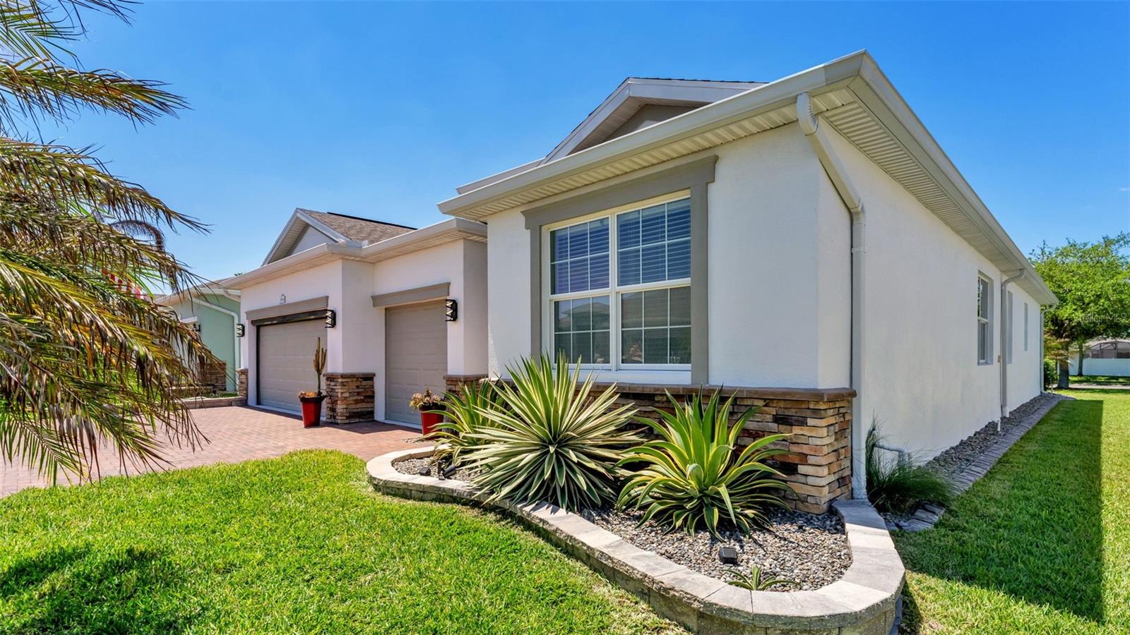 TRADITIONS PH 02 - Residential