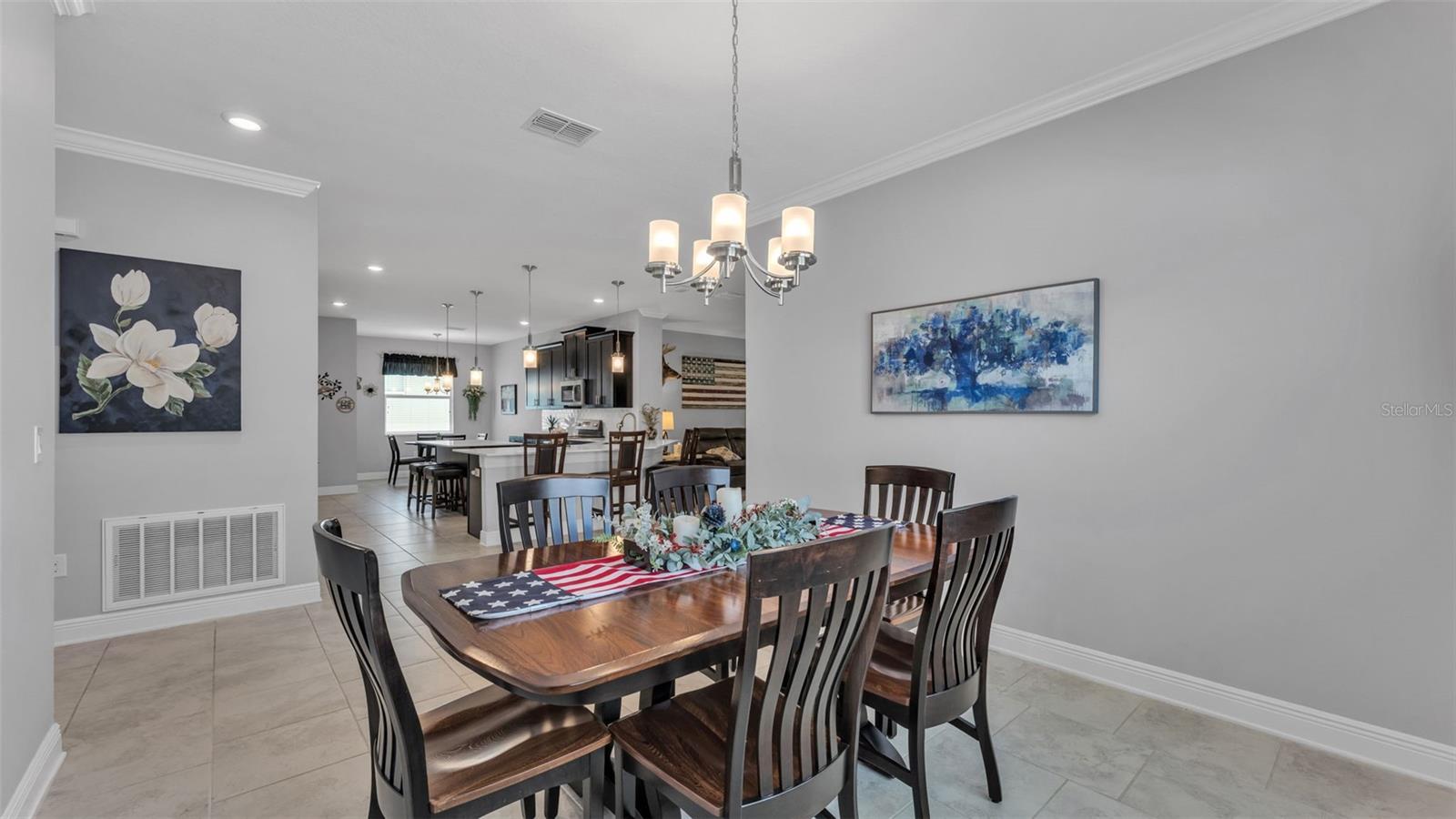 TRADITIONS PH 02 - Residential