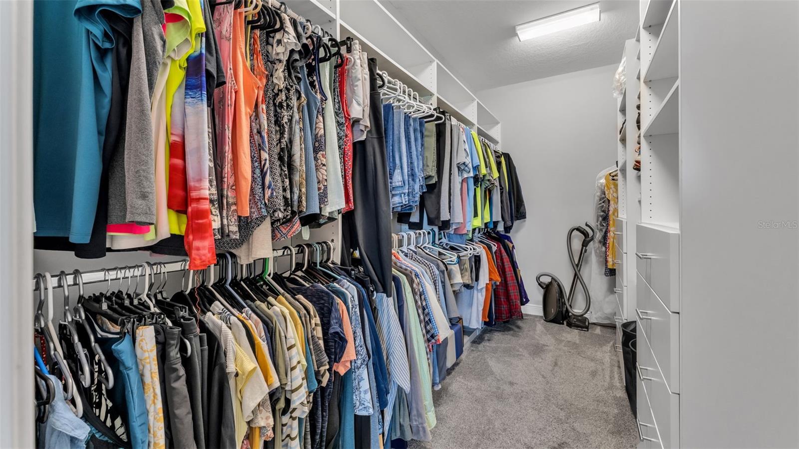 TRADITIONS PH 02 - Residential