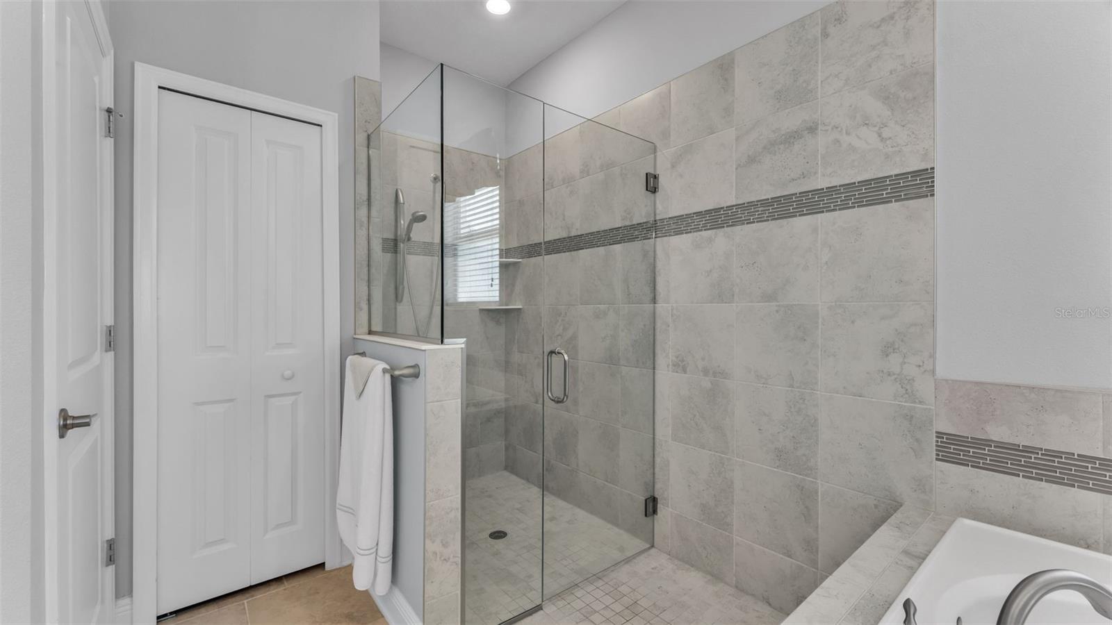 TRADITIONS PH 02 - Residential