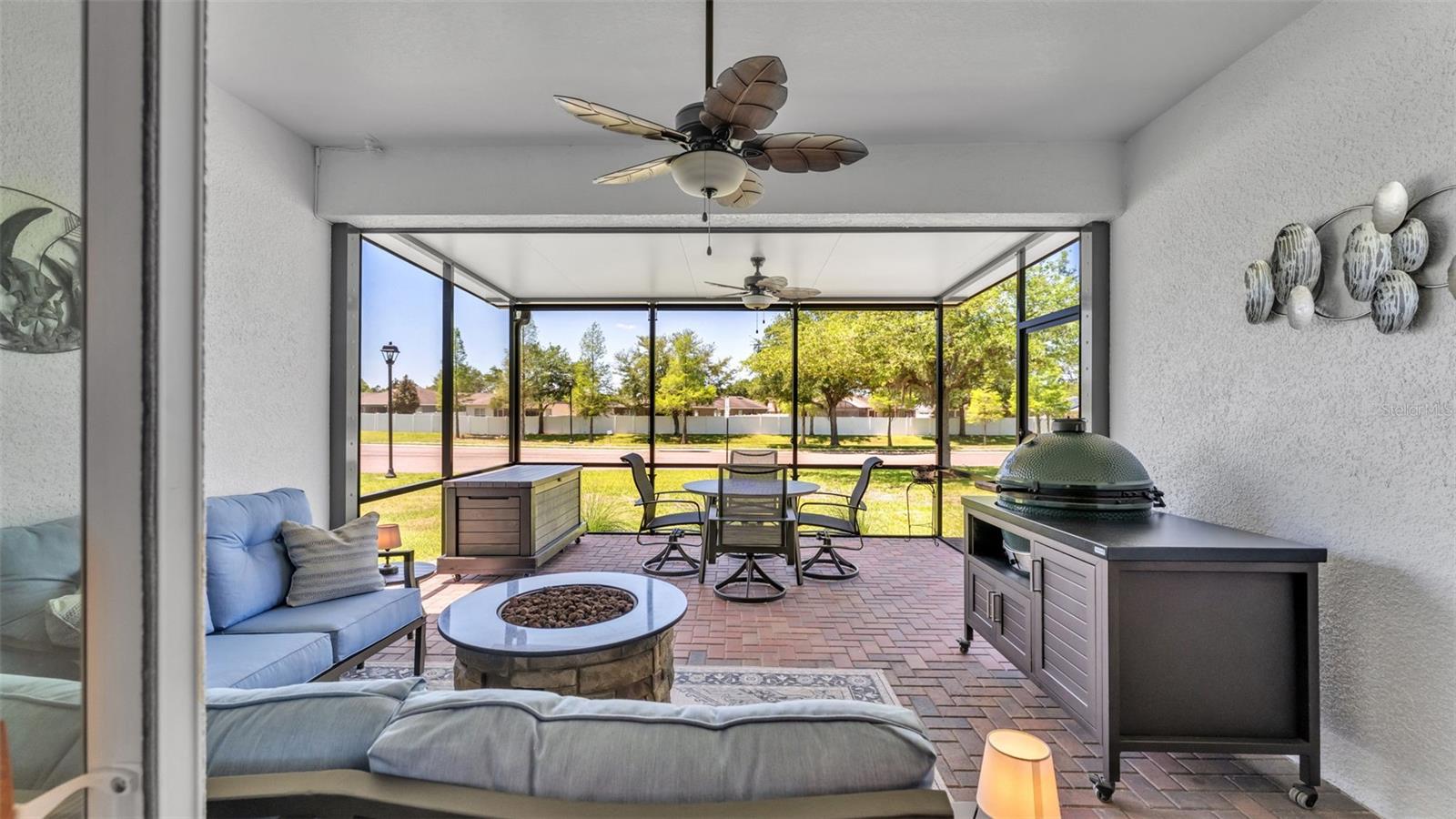 TRADITIONS PH 02 - Residential