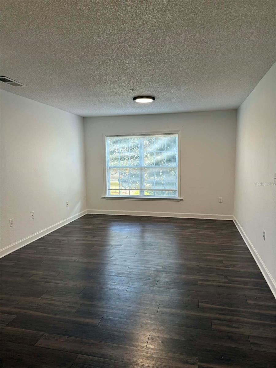 MIRIADA CONDO BLDG 2059 - Residential