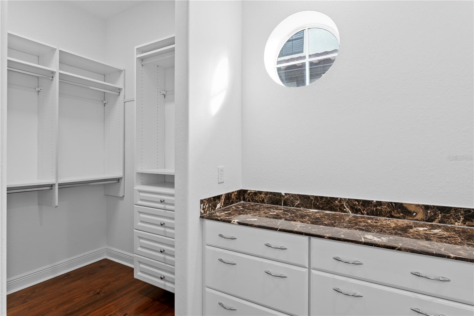 WESTSHORE YACHT CLUB PH 1 - Residential