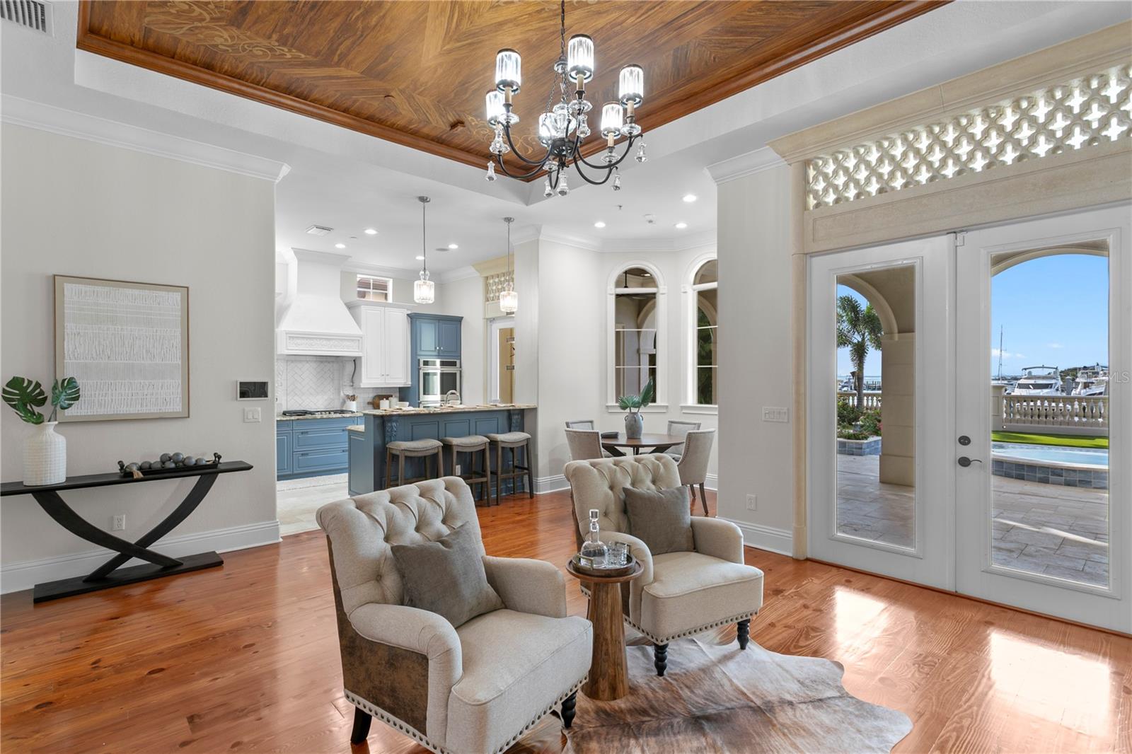 WESTSHORE YACHT CLUB PH 1 - Residential