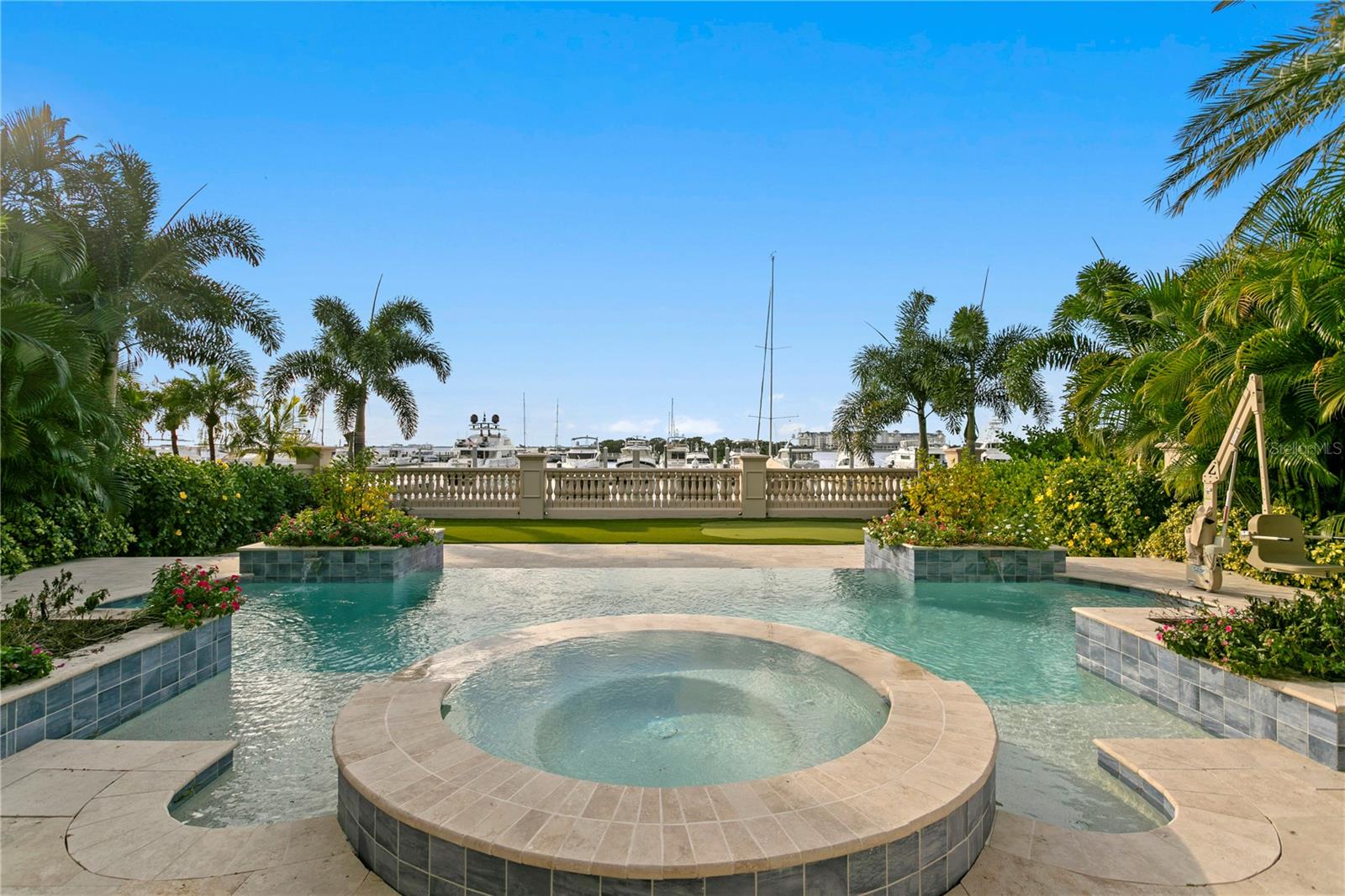 WESTSHORE YACHT CLUB PH 1 - Residential