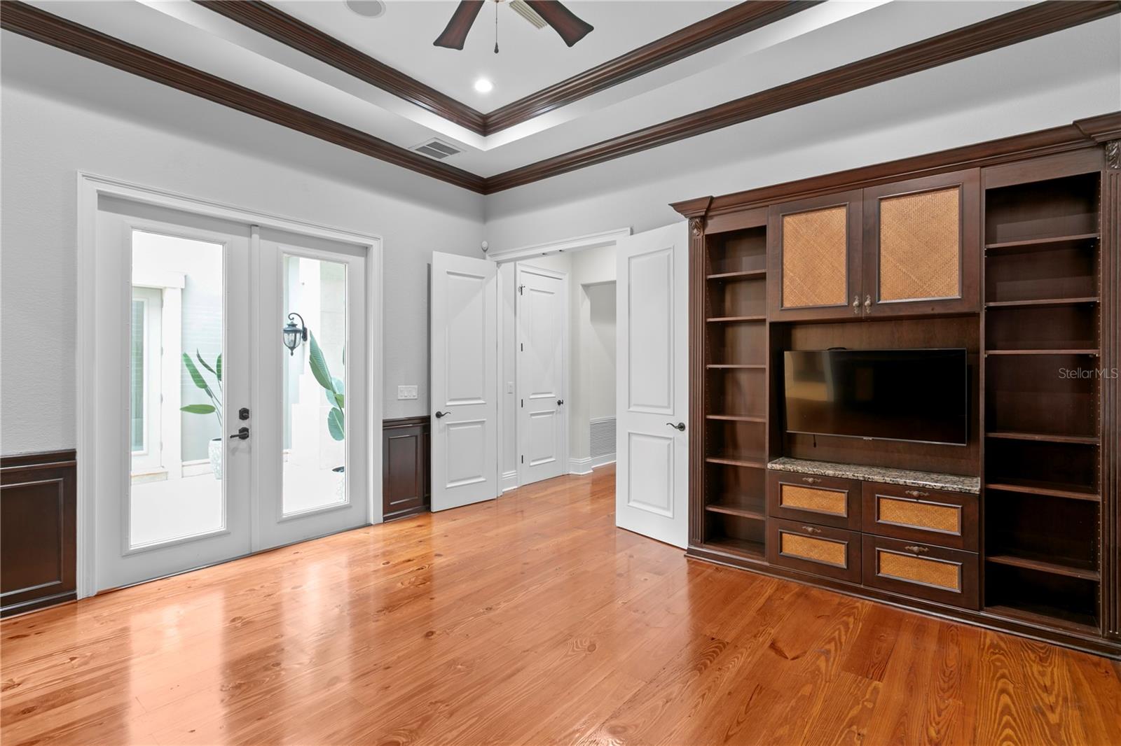 WESTSHORE YACHT CLUB PH 1 - Residential