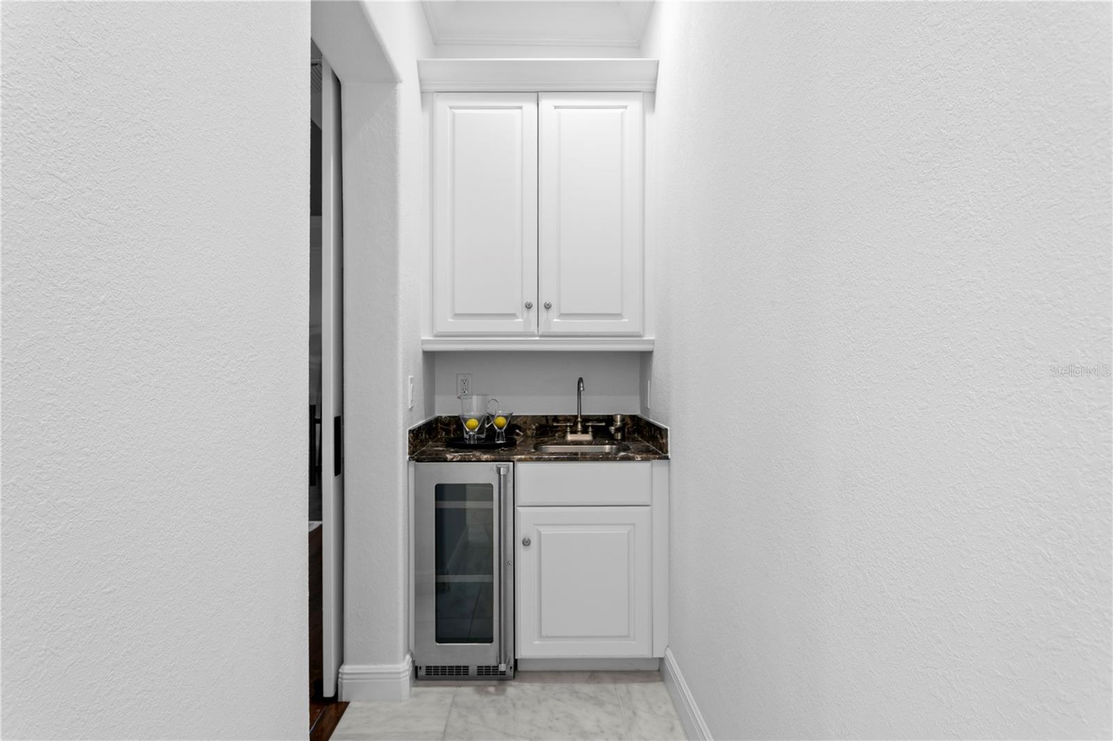 WESTSHORE YACHT CLUB PH 1 - Residential