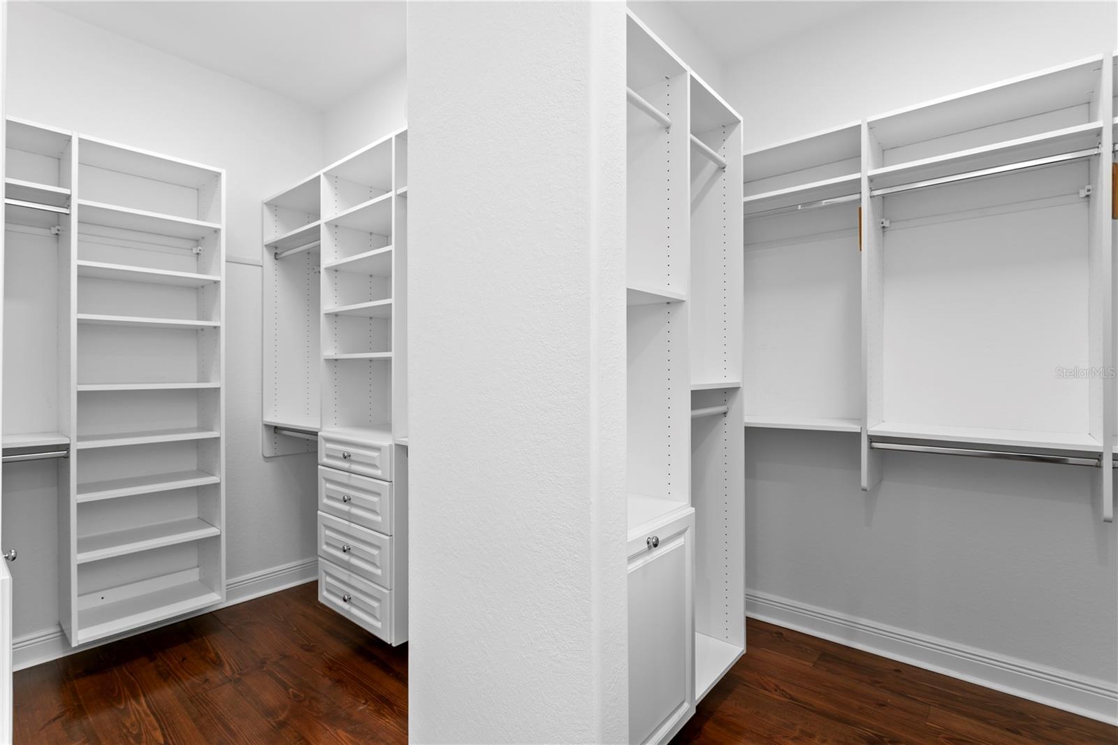 WESTSHORE YACHT CLUB PH 1 - Residential