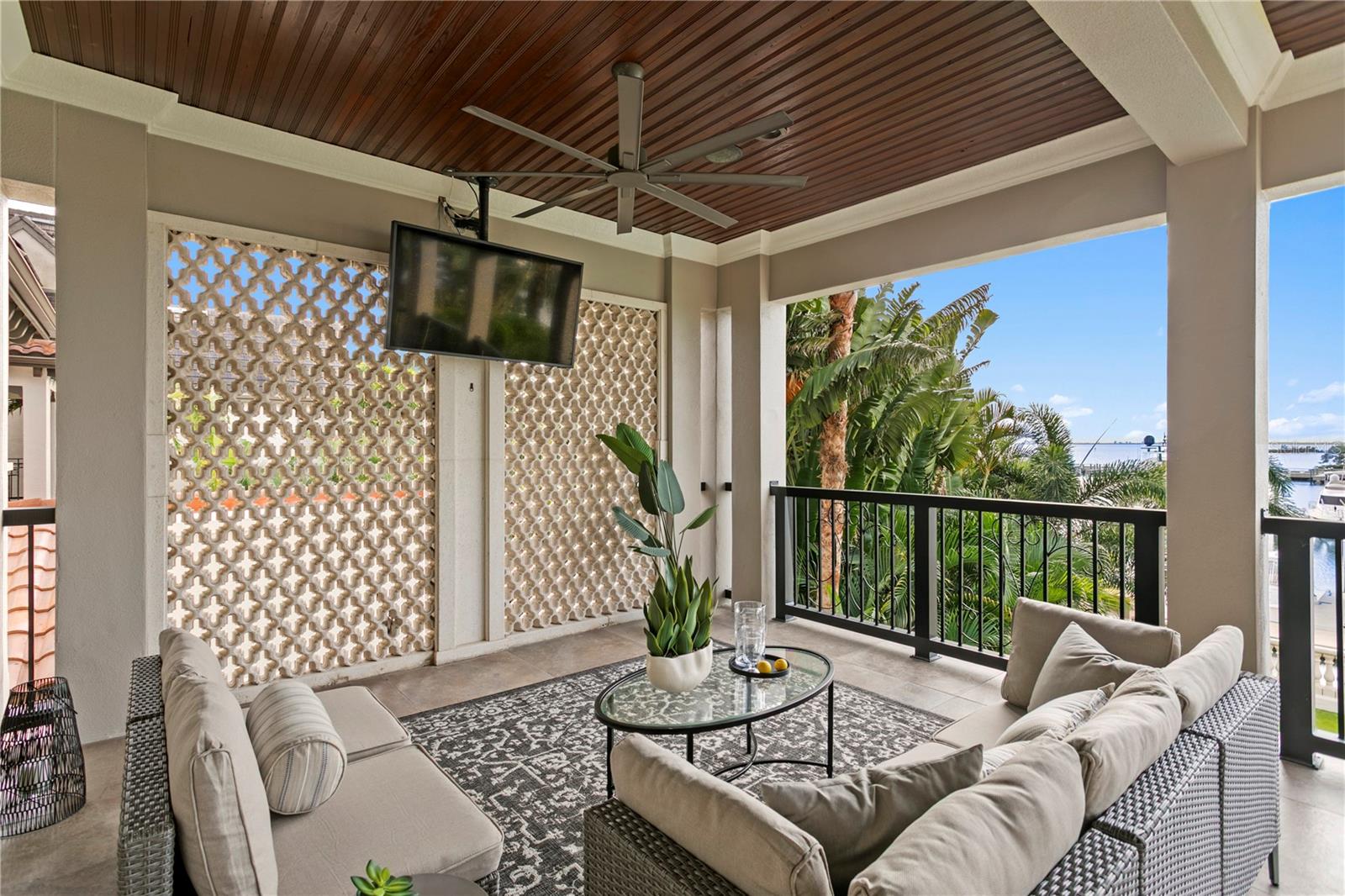 WESTSHORE YACHT CLUB PH 1 - Residential