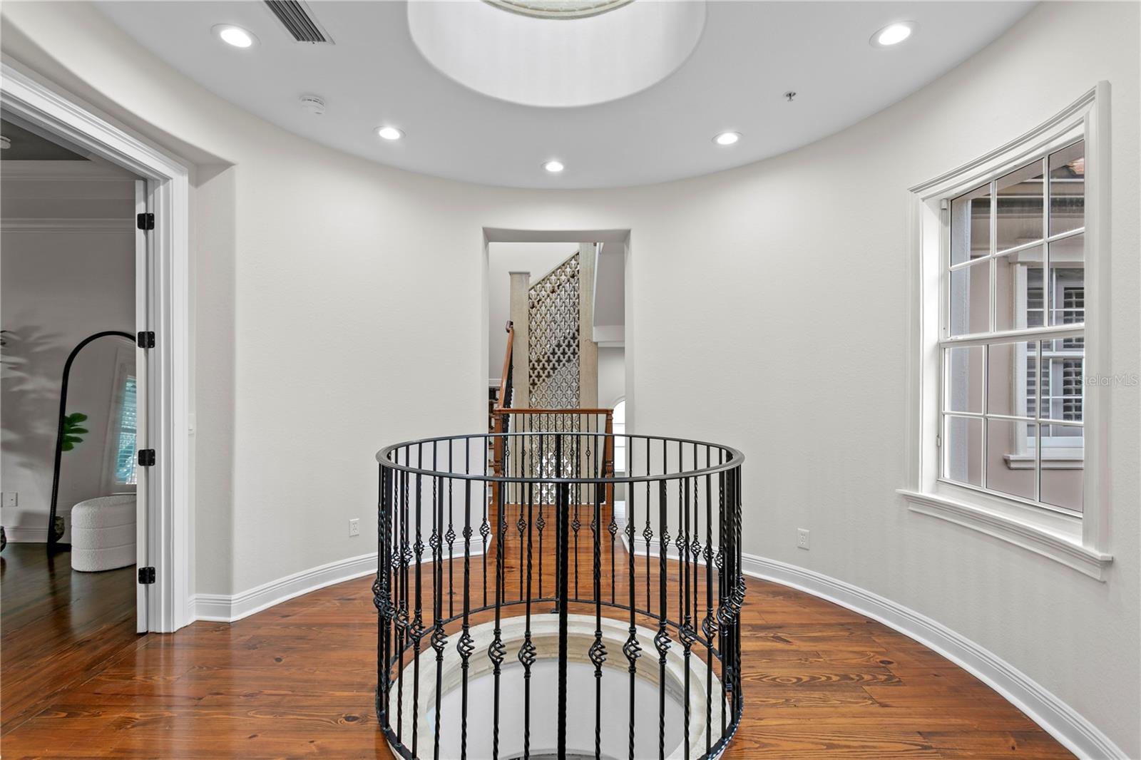 WESTSHORE YACHT CLUB PH 1 - Residential