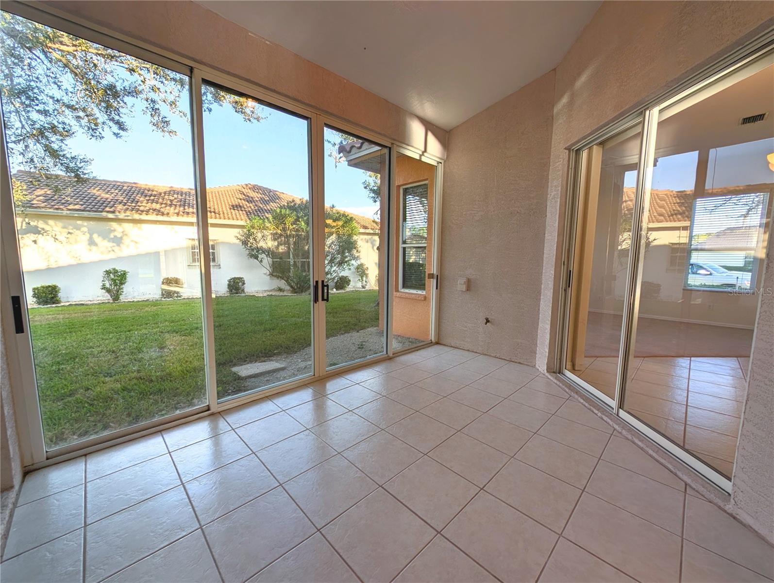 HUNTINGTON POINTE - Residential Lease