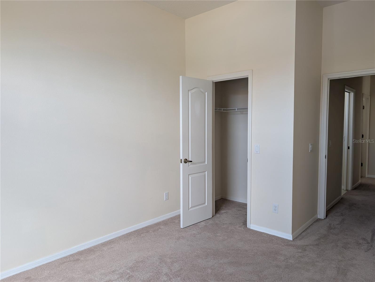 HUNTINGTON POINTE - Residential Lease