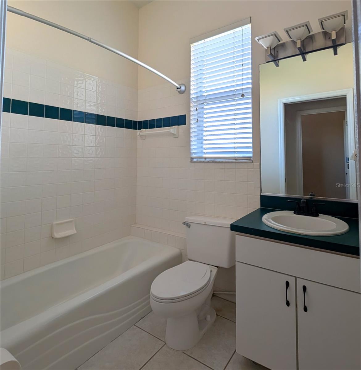 HUNTINGTON POINTE - Residential Lease