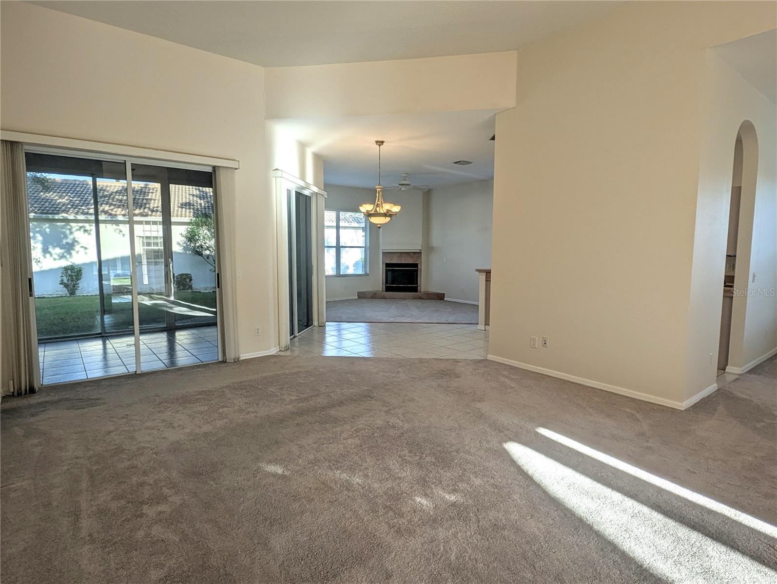 HUNTINGTON POINTE - Residential Lease