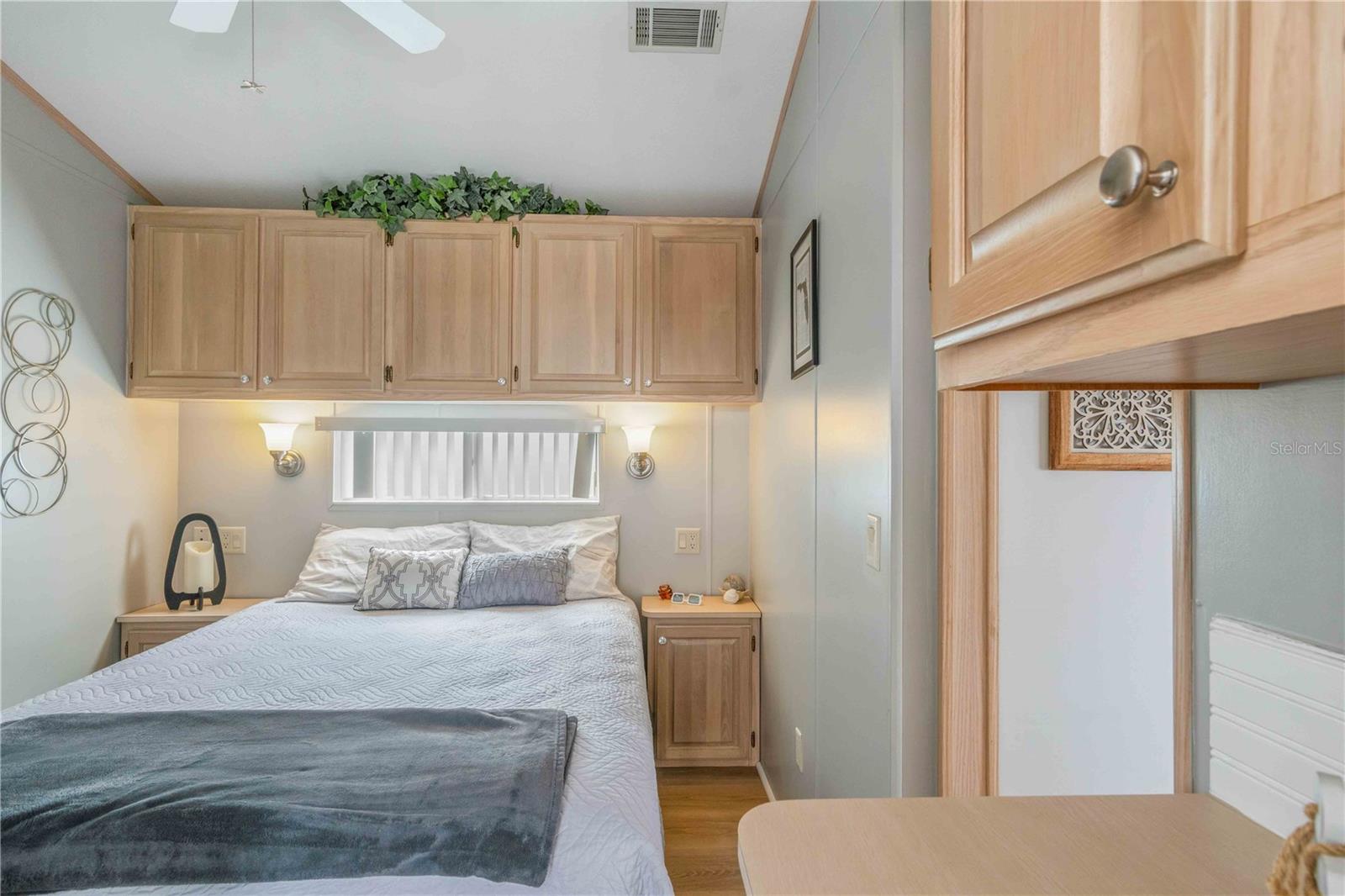 HOLIDAY TRAVEL PARK ENGLEWOOD - Residential