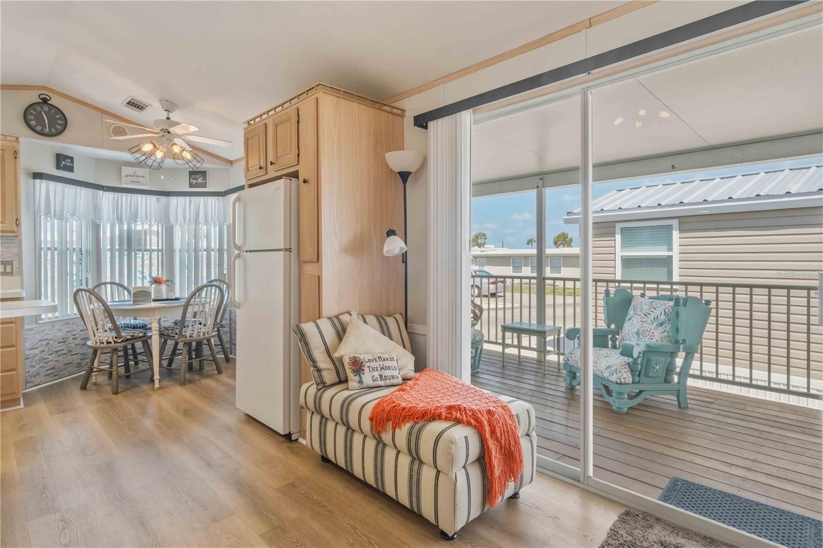 HOLIDAY TRAVEL PARK ENGLEWOOD - Residential