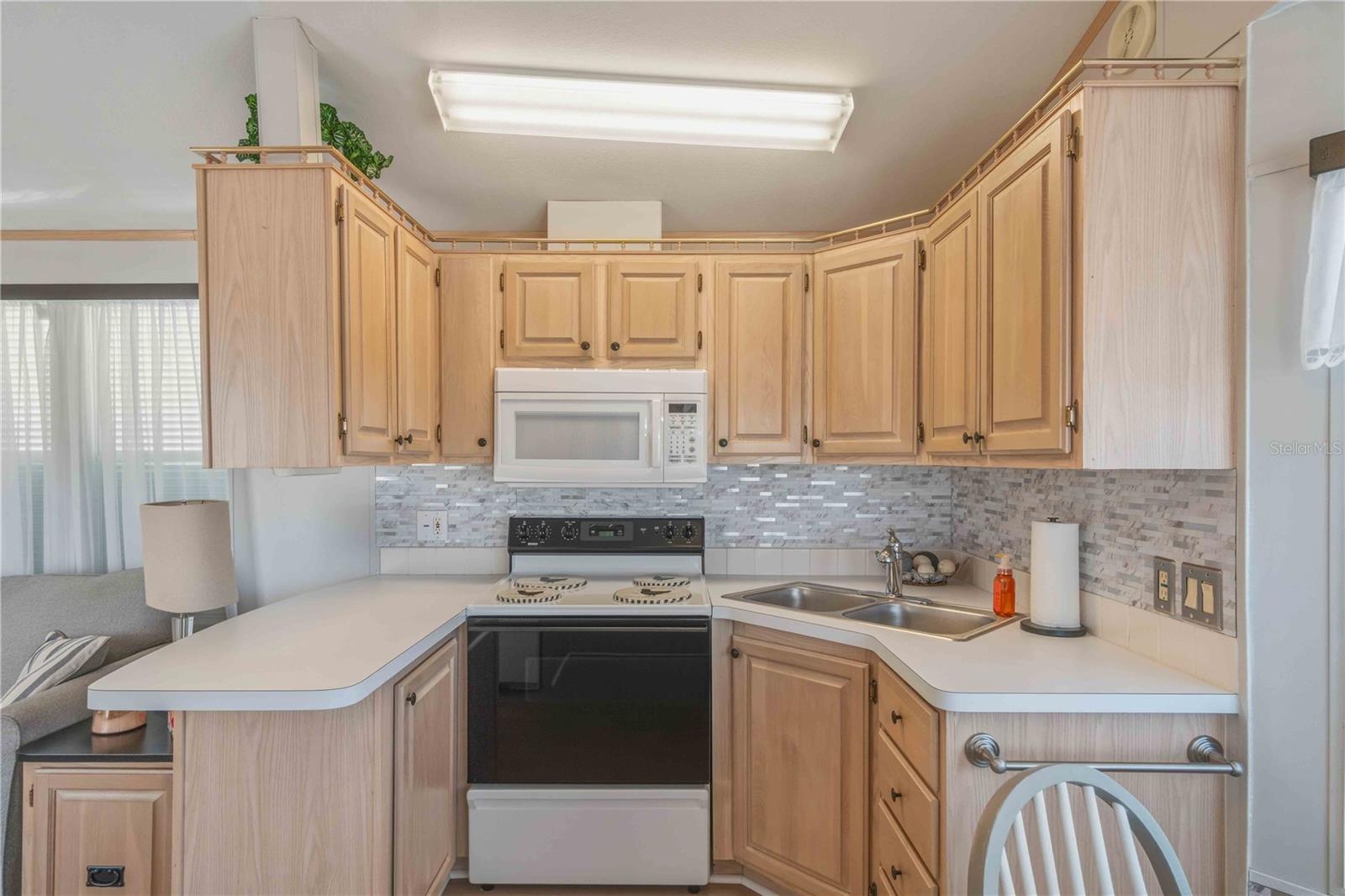 HOLIDAY TRAVEL PARK ENGLEWOOD - Residential