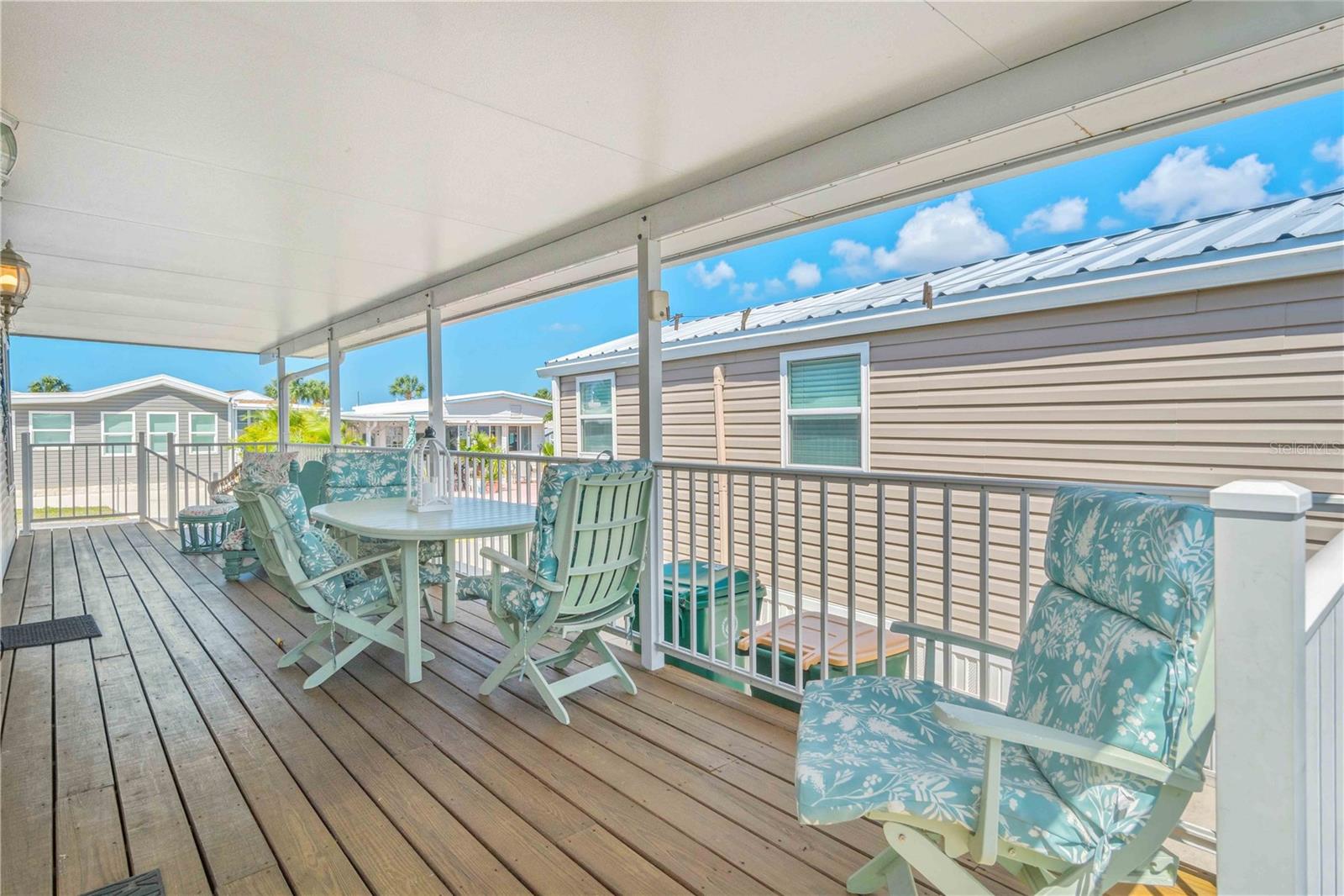 1475 FLAMINGO DRIVE 195