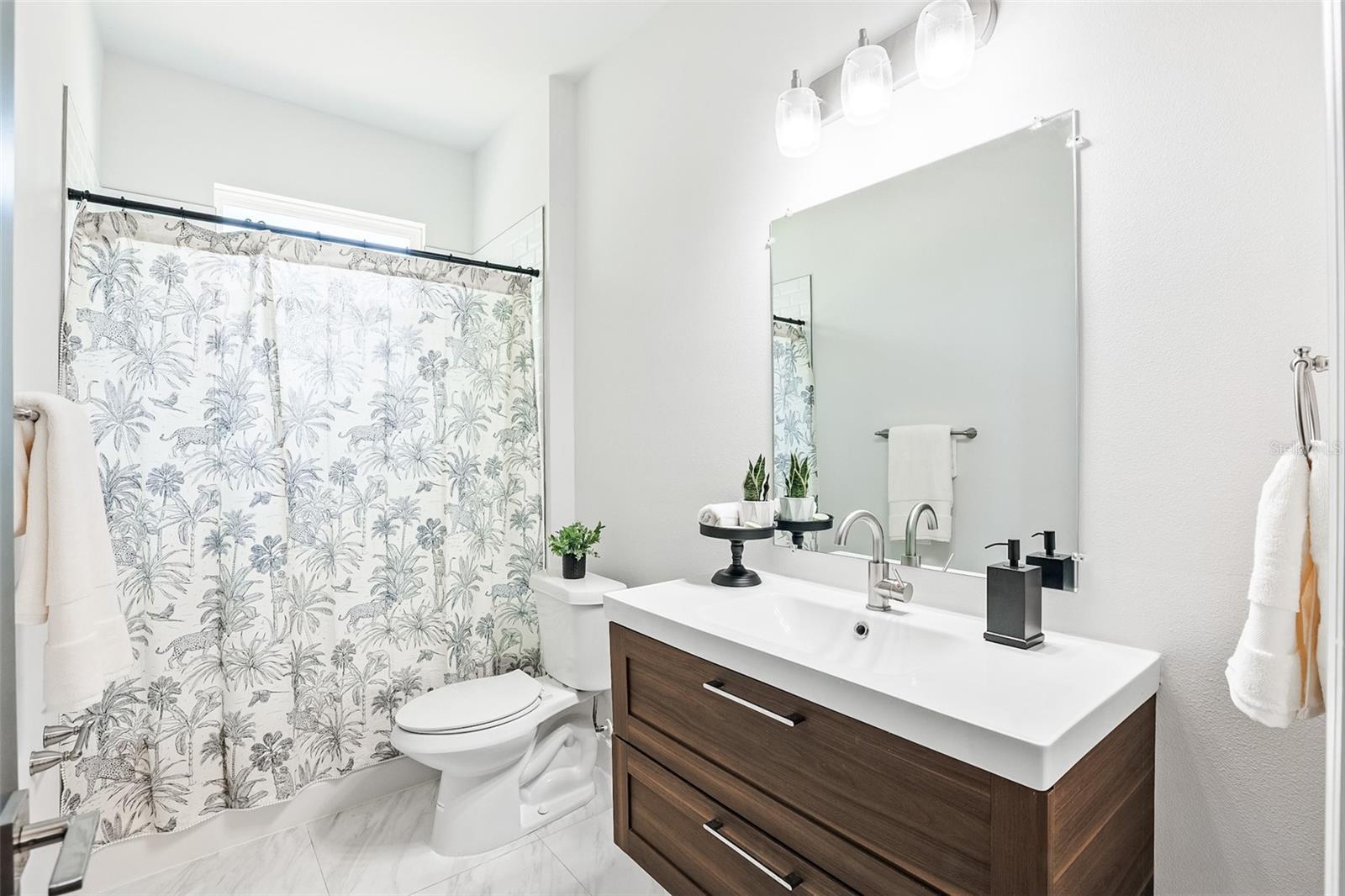 BAY LAKE RANCH UNIT THREE - Residential