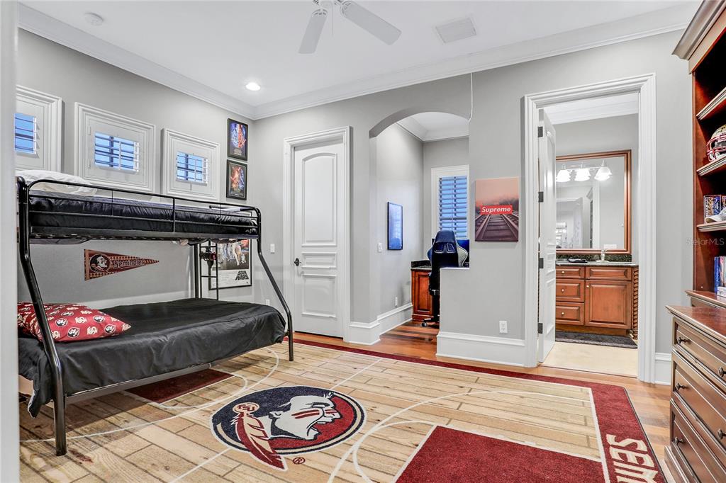 HIGHLANDS AT LAKE CONWAY - Residential